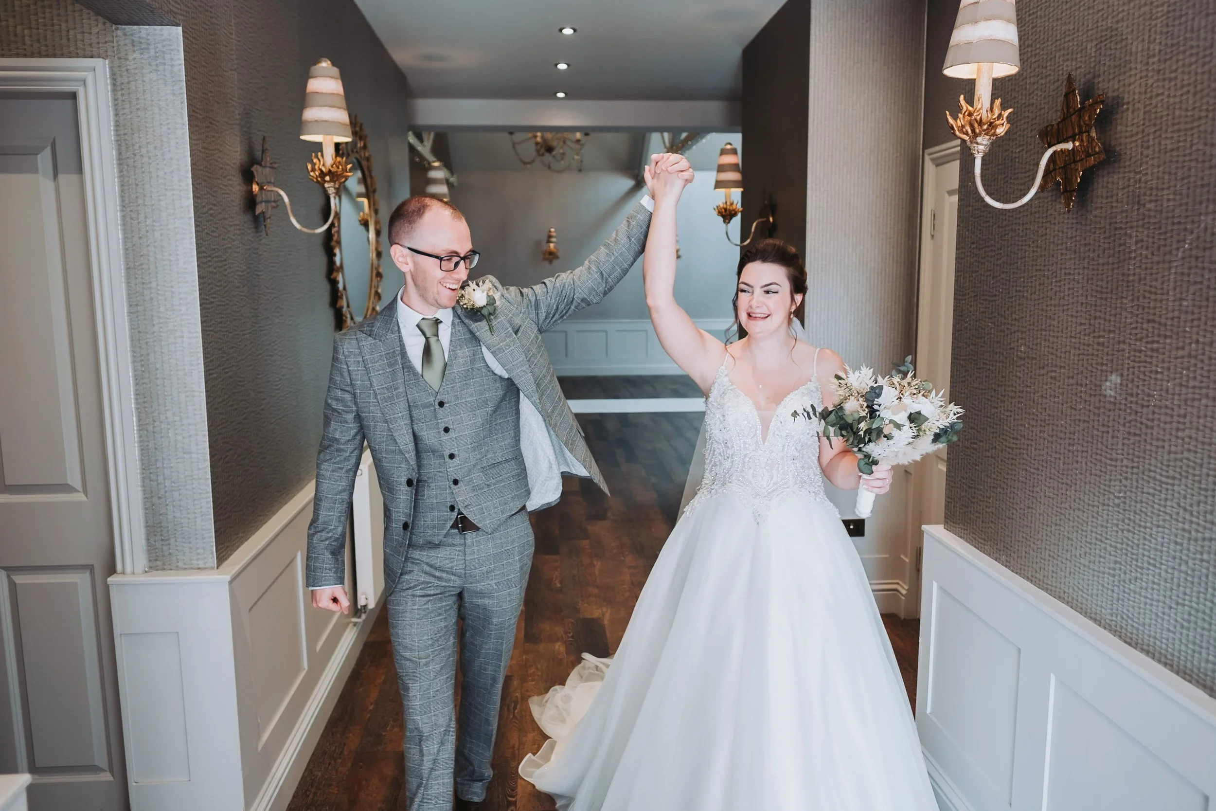 When Should You Book Your Wedding Photographer?