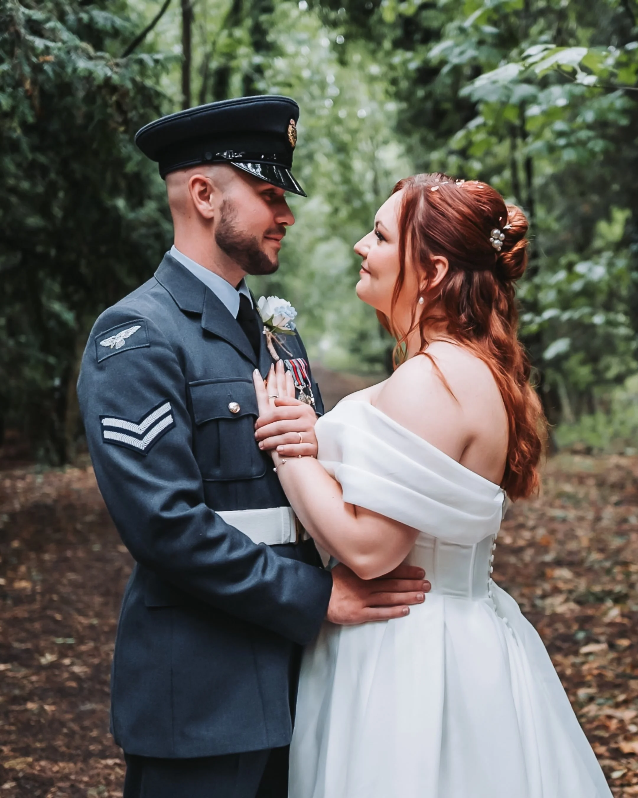 LILLY &amp; DAVID 

One of the biggest perks of venues like @thedower is everything being in one place.

It gives couples the chance to have both sides of the morning captured, without needing a second photographer, just like Lilly &amp; David did fo