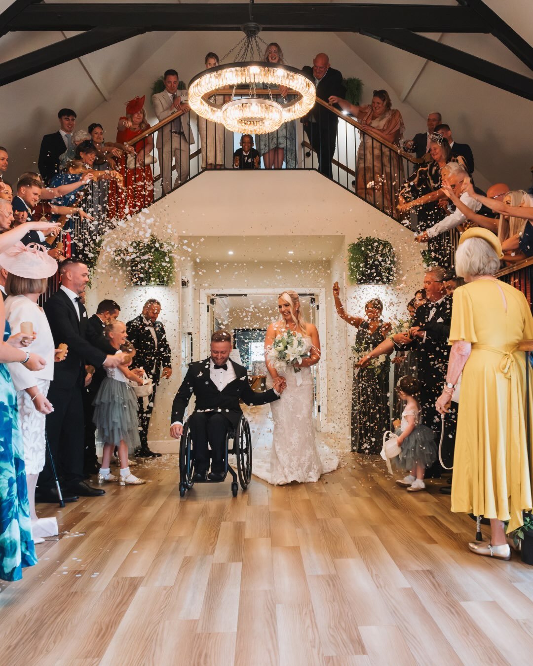 RICHARD + MADDIE
From the day we met at @cupidsweddingshows I knew we would hit it of, yesterday was an absoulte blast, from the girly chats in the morning 💅🏼, all the way through to the lip sync serenade 🎤, I loved every second📸

Thanks again fo
