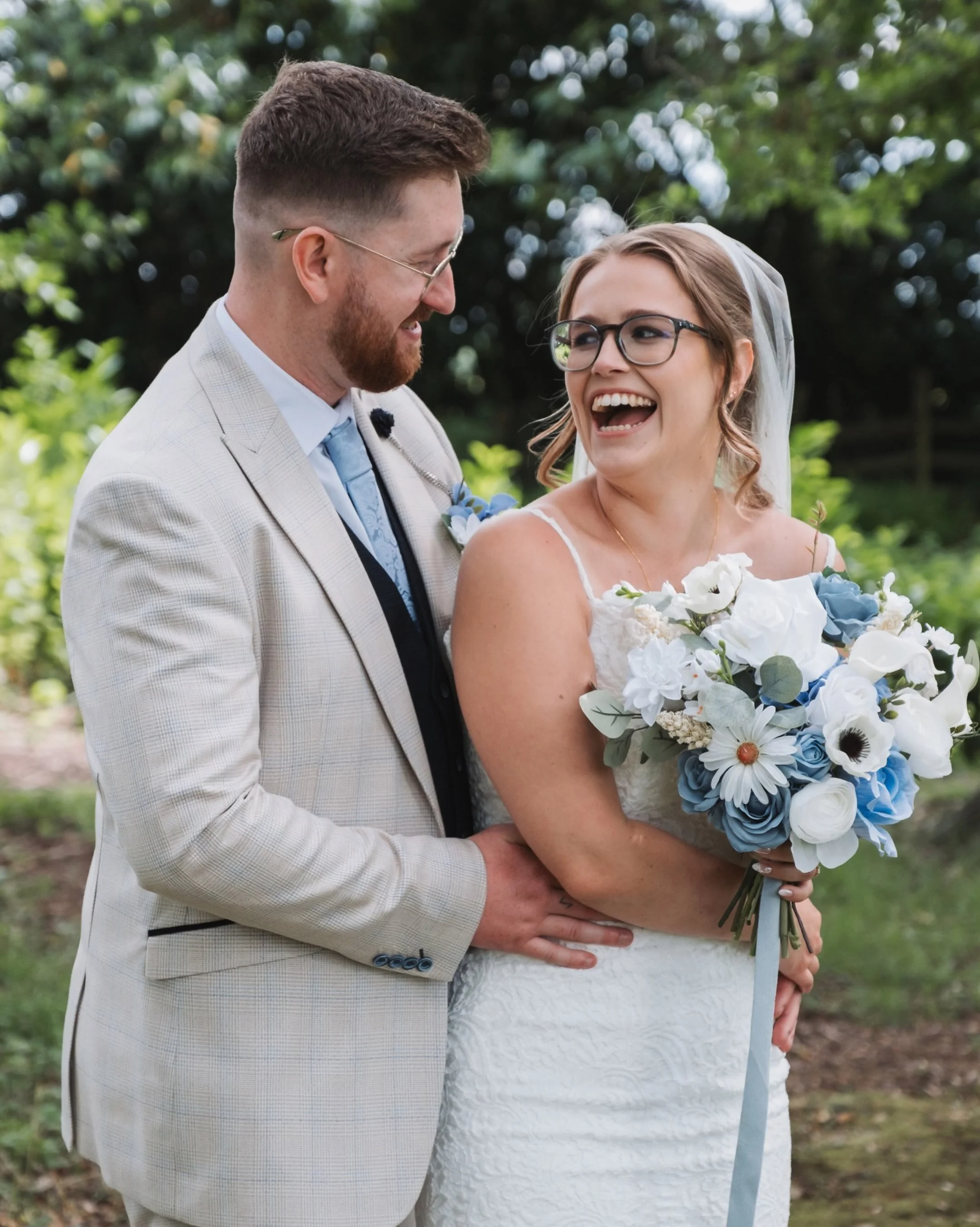 CARLA + BRAD

This incredible couple showed exactly why Sunday weddings deserve more love🫶🏼

A brilliant day from start to finish, and one of my favourite galleries of the year so far📸

Considering a Sunday wedding, I say go for it😊

Photographer
