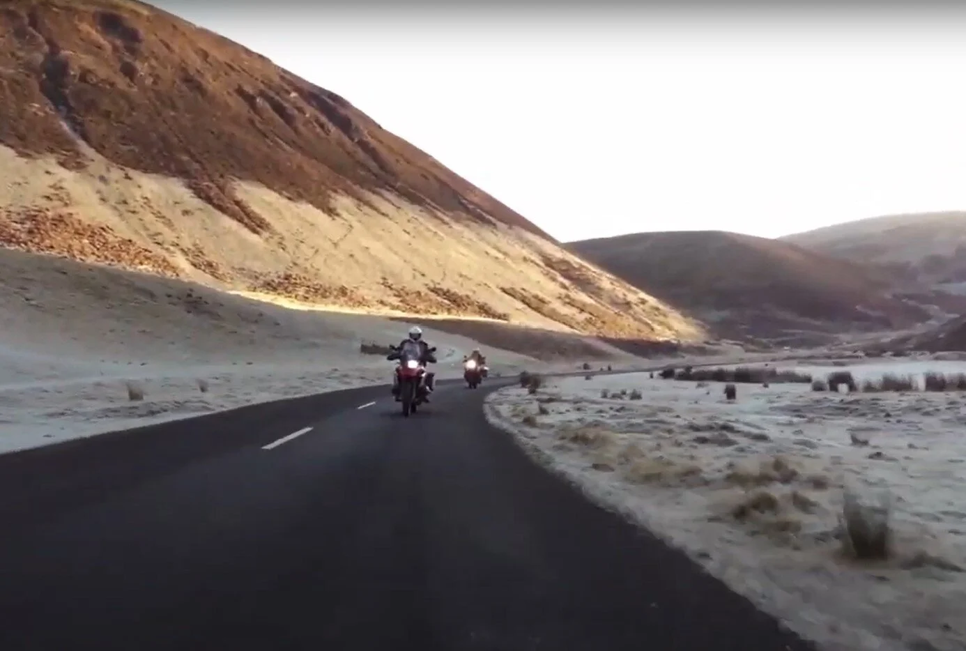 Keeping well spaced on the frigid Scottish roads