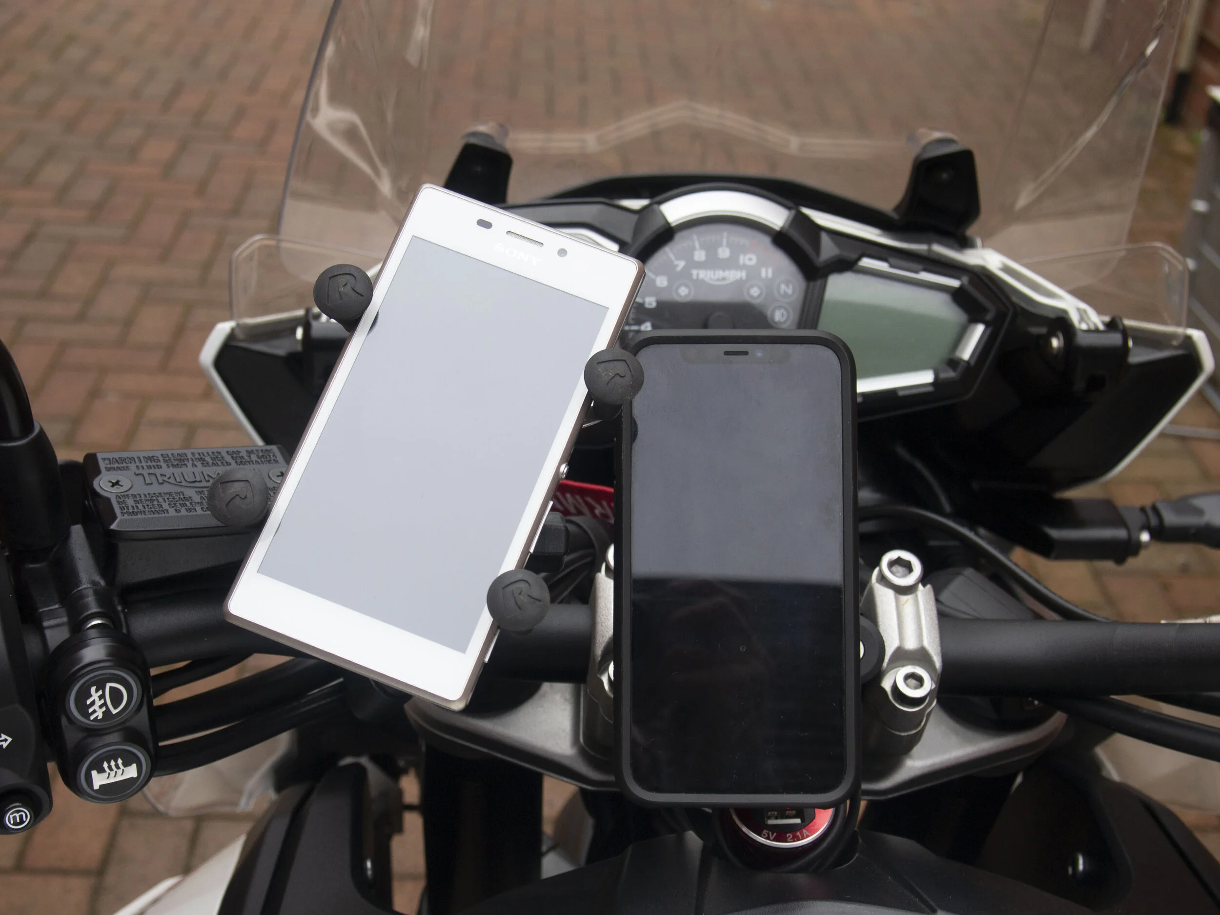 The X grip can allow the phone to rotate slightly