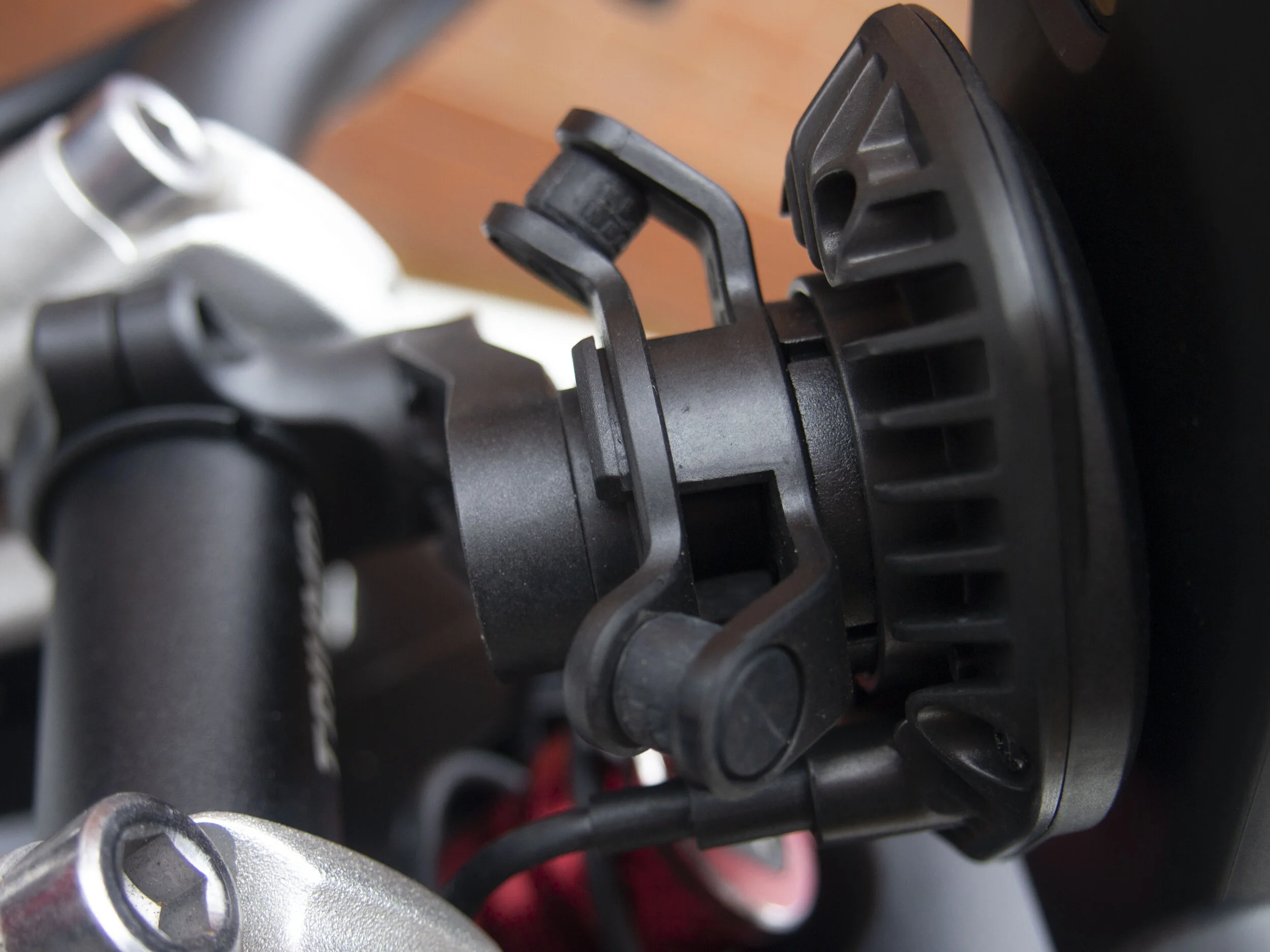 Handlebar mount to anti vibration fitting, to charging head