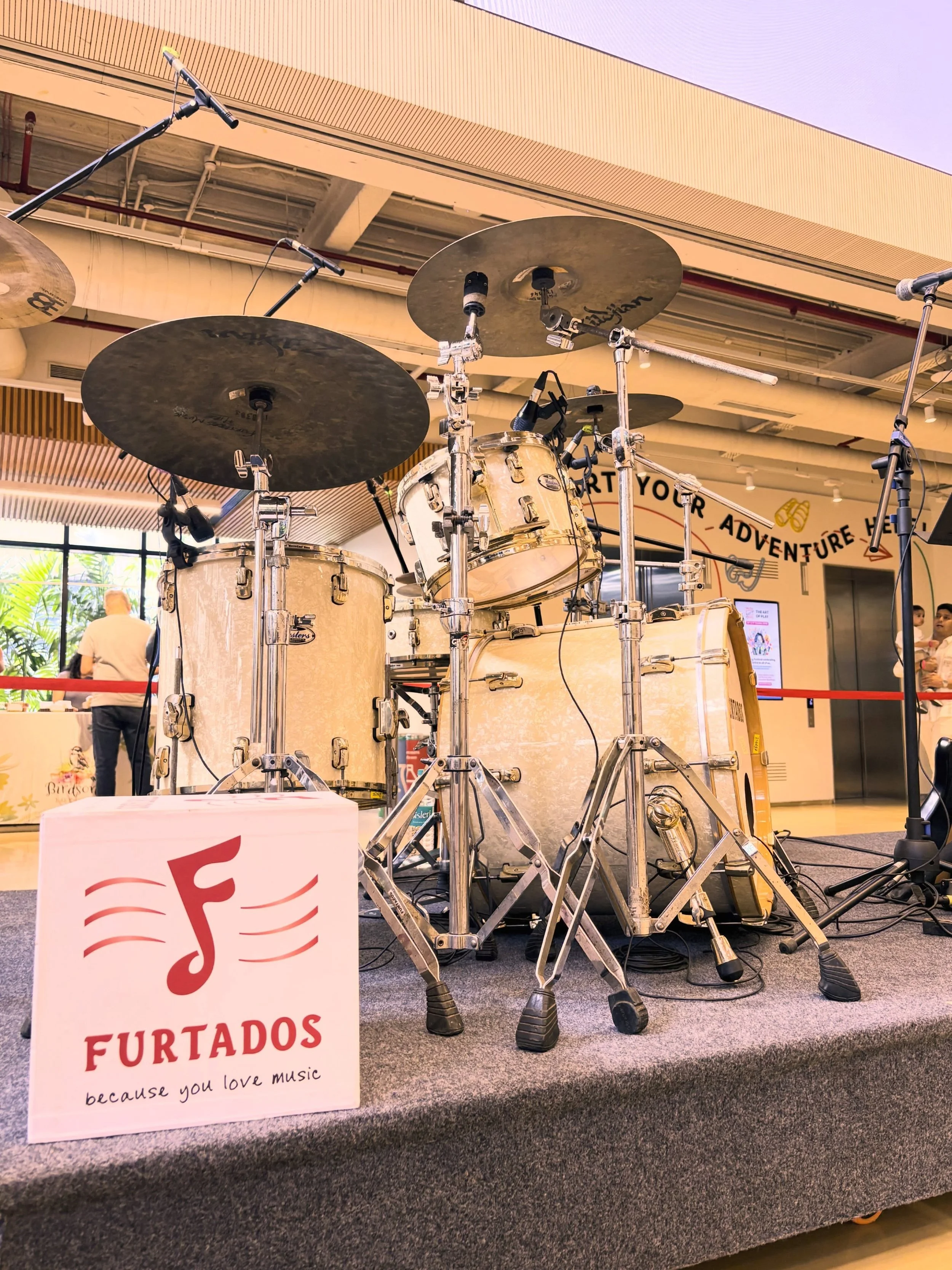 Some of the people who make SoundRise happen are rarely in the spotlight.

@furtadosmusic has been with us from day one, showing up before sunrise, bringing the best instruments, and making sure every musician has what they need to sound like themsel