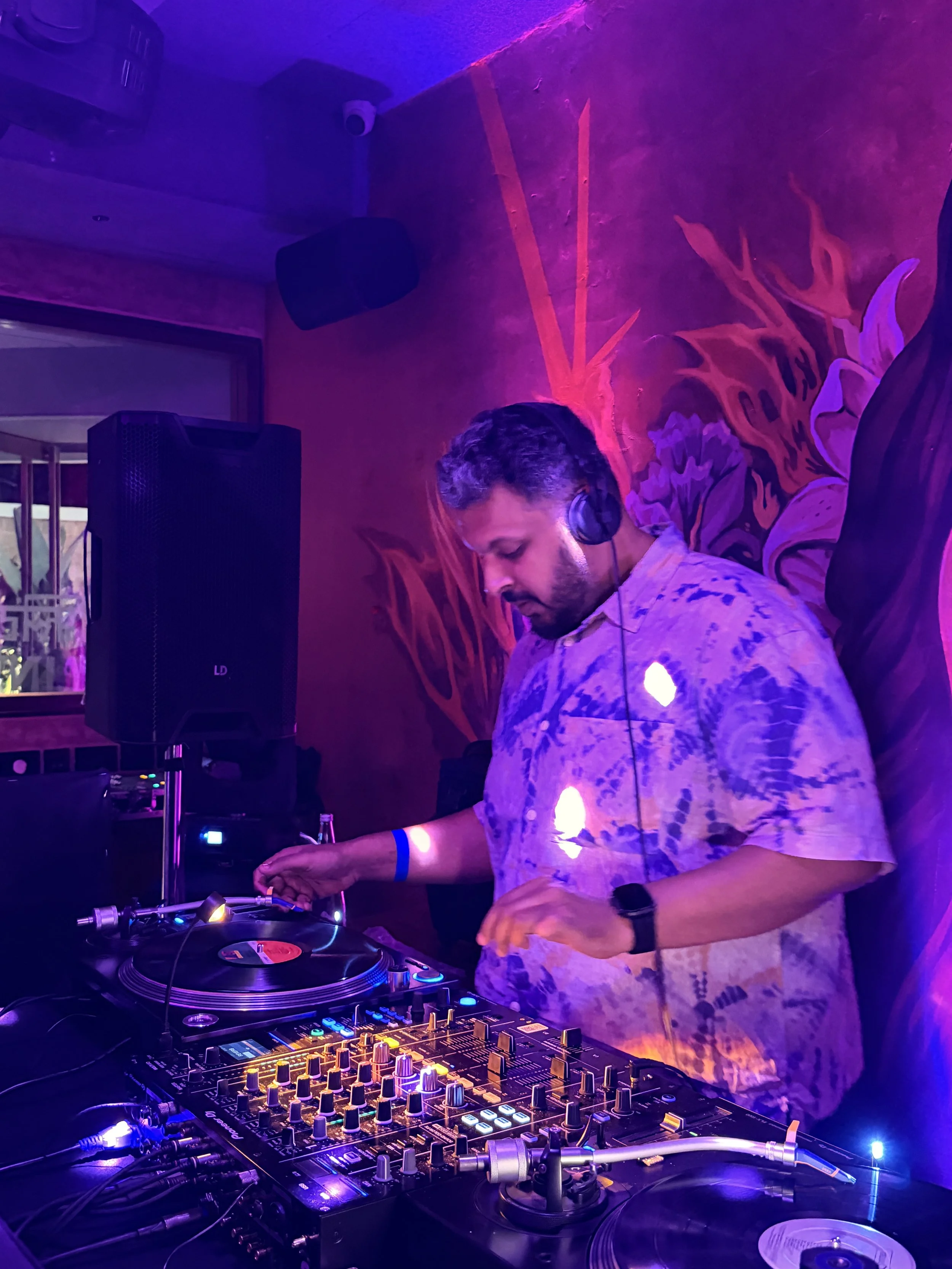 Listening Room: Sumimasen & Roycin @ Flint