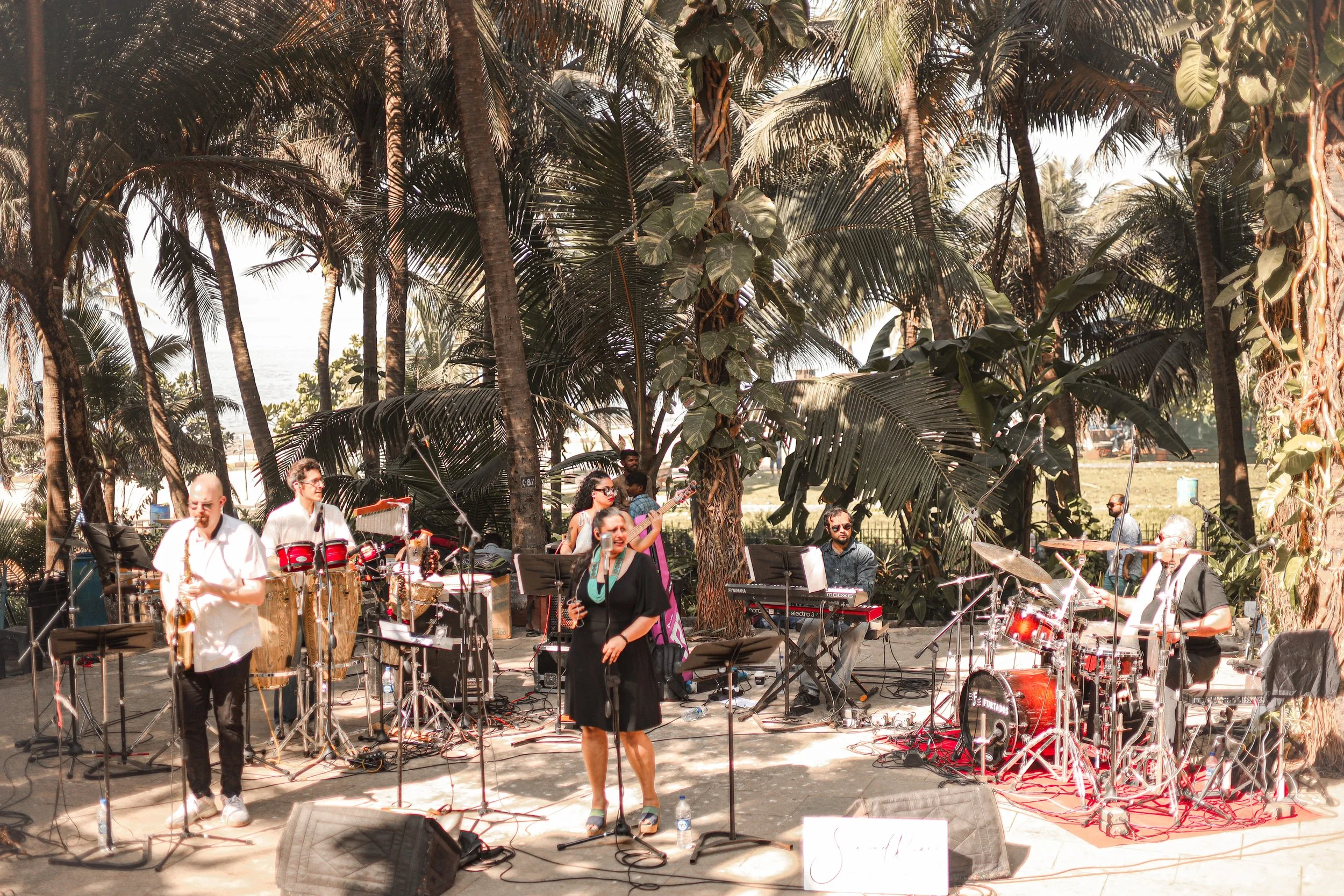 Sunday Mornings: Ranjit Barot's Contraband @ Bandra Fort