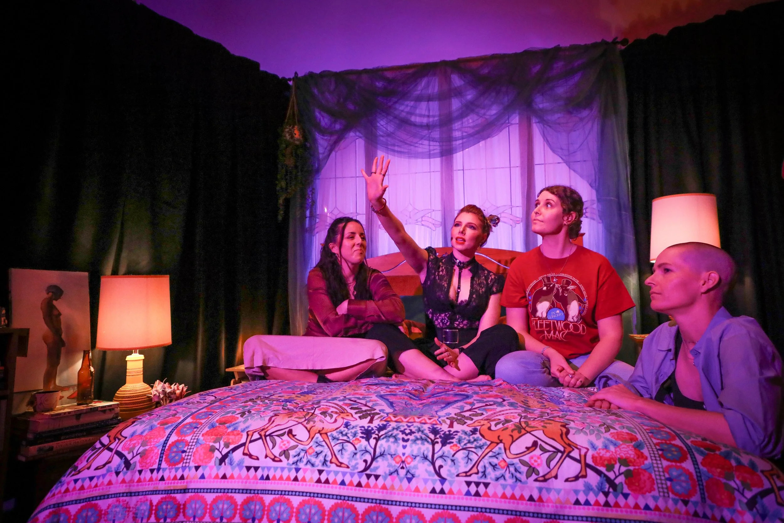 RESIZE BED-PARTY_PIP_Theatre_ClaudioKirac_HR-7552.jpg