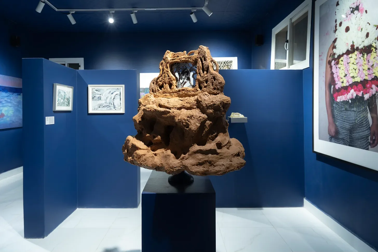 Intimate Correspondence via the Unseen: Anatomy of the Unseen Exhibition Review