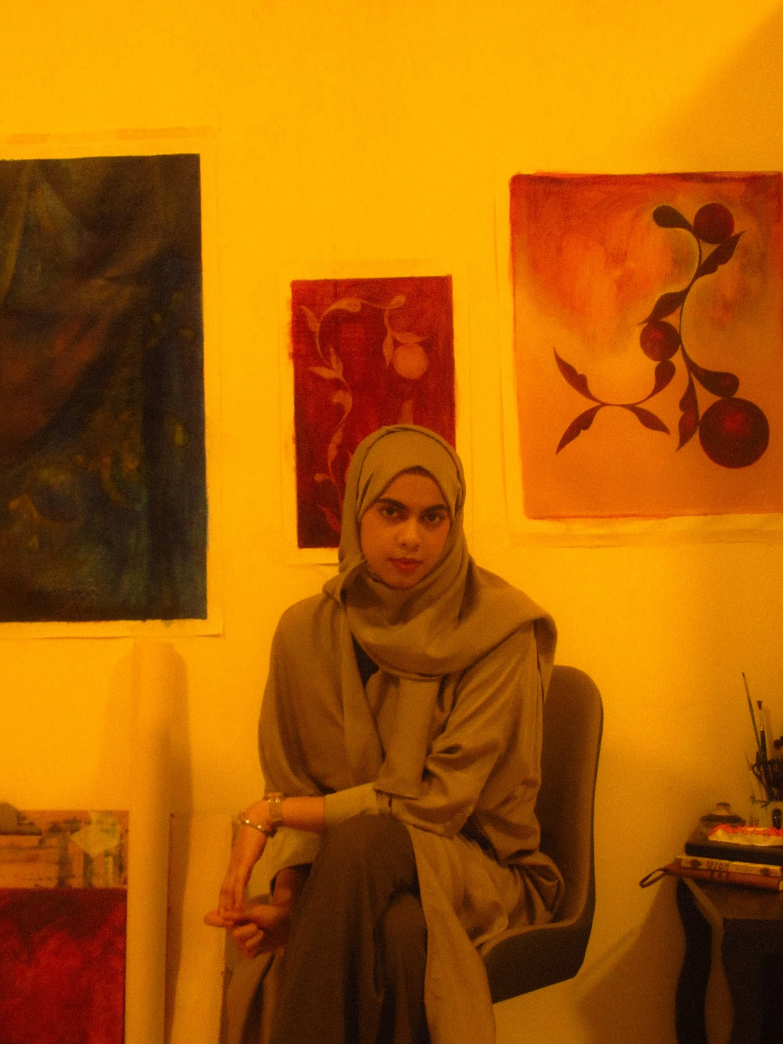 Husna Samer, young painter based in Abu Dhabi, UAE from India. Work consists of landscapes that parallel themes of spiritual practice of the islamic faith.