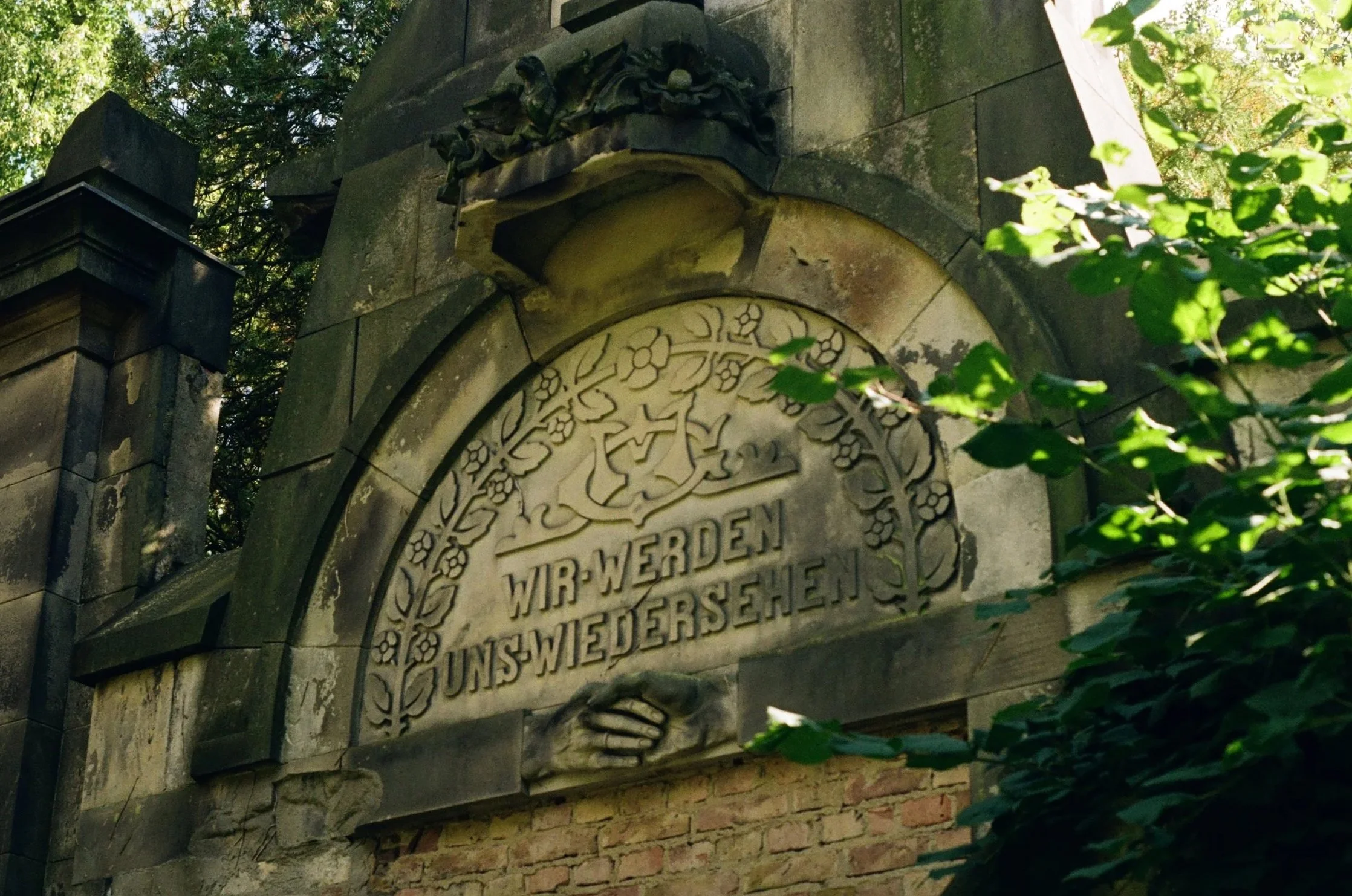 Cemetery monument