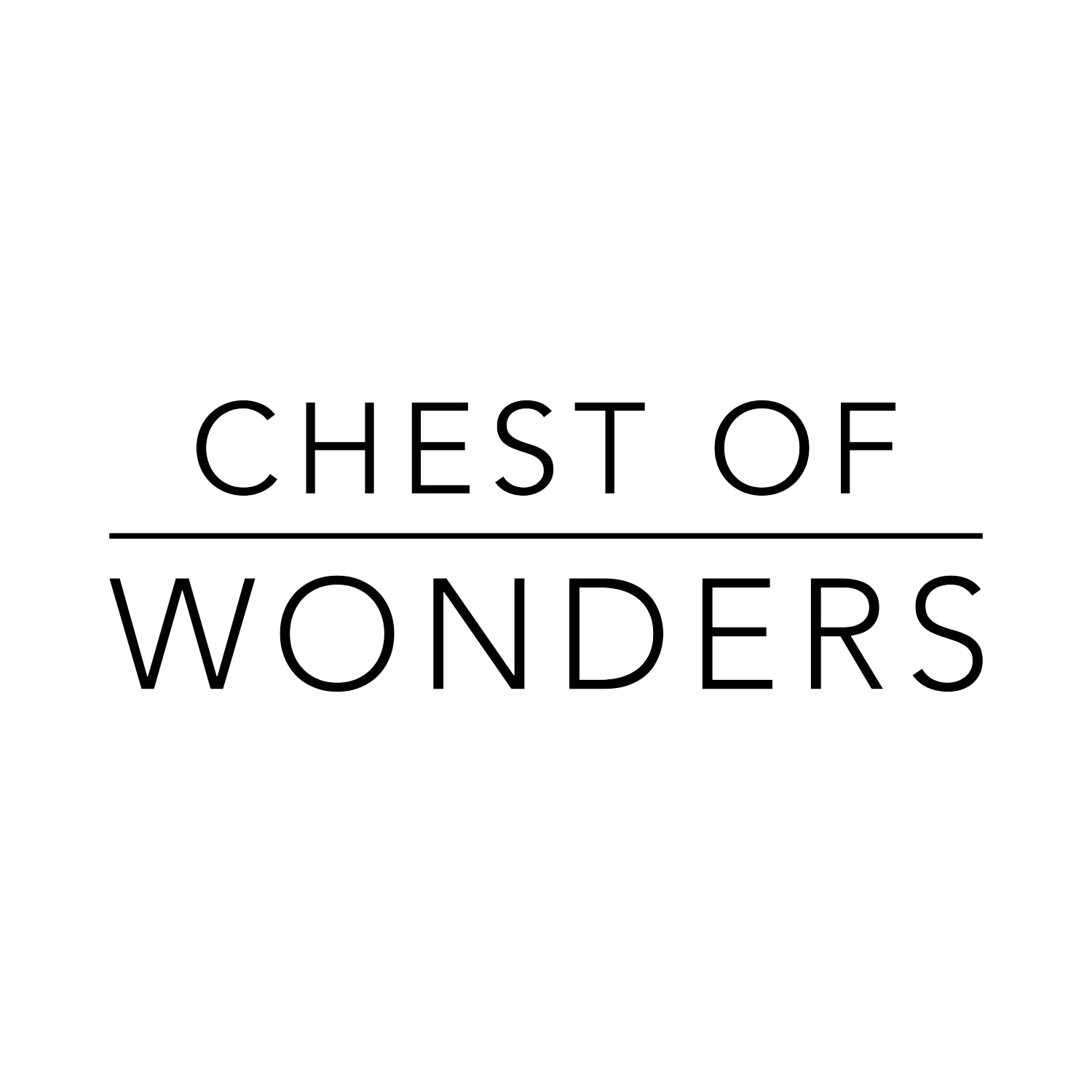 Schwarz-weiß-Logo mit den Worten 'CHEST OF WONDERS' in großen, durchsichtigen Buchstaben vor einem schwarzen Hintergrund.