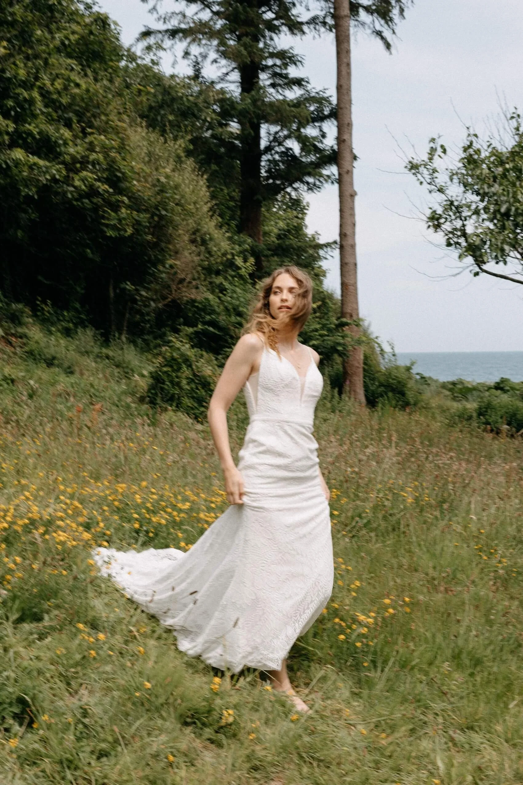Natural-Bridal-Hair-Wedding-Cornwall-Hotel-Meudon-Falmouth-wedmagazine-june2025-katiegoffphotography- 17 (4).jpg