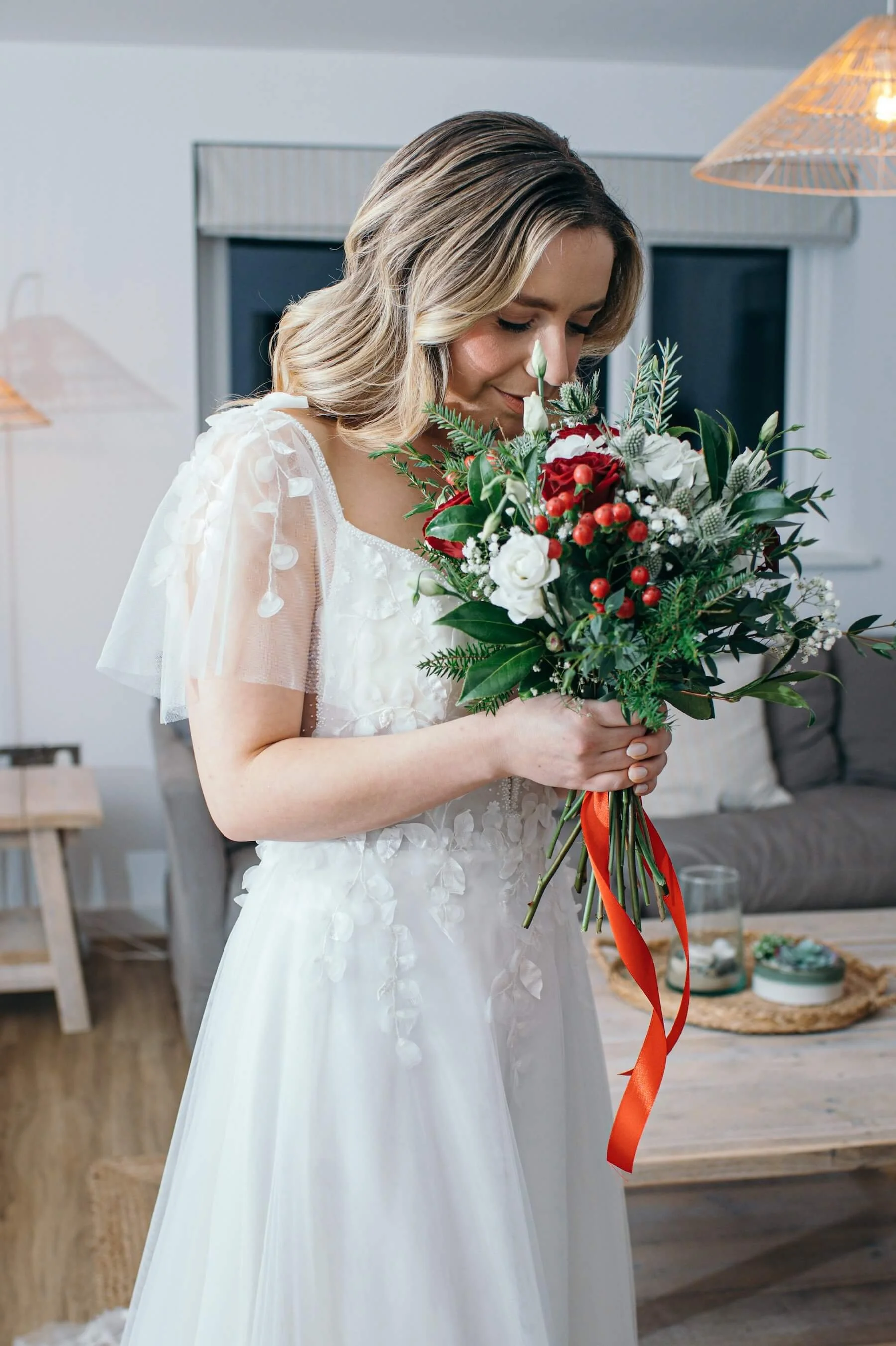 Soft-Waves-Hollywood-Waves-Bridal-Hair-Stylist-Cornwall-polmanter-st-ives-wedding-48.jpg