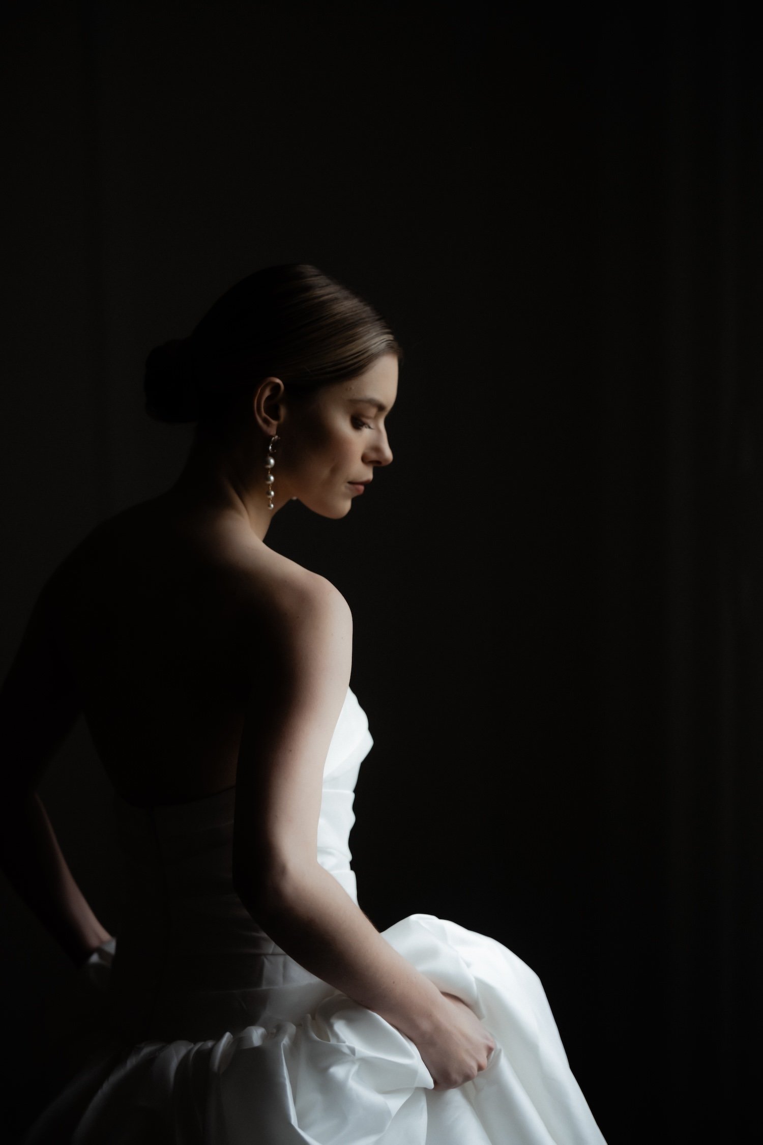 Cornwall-Wedding-Hair-Low-Bun-Verity-Westcott-Photography-Trelowarren-53.jpg