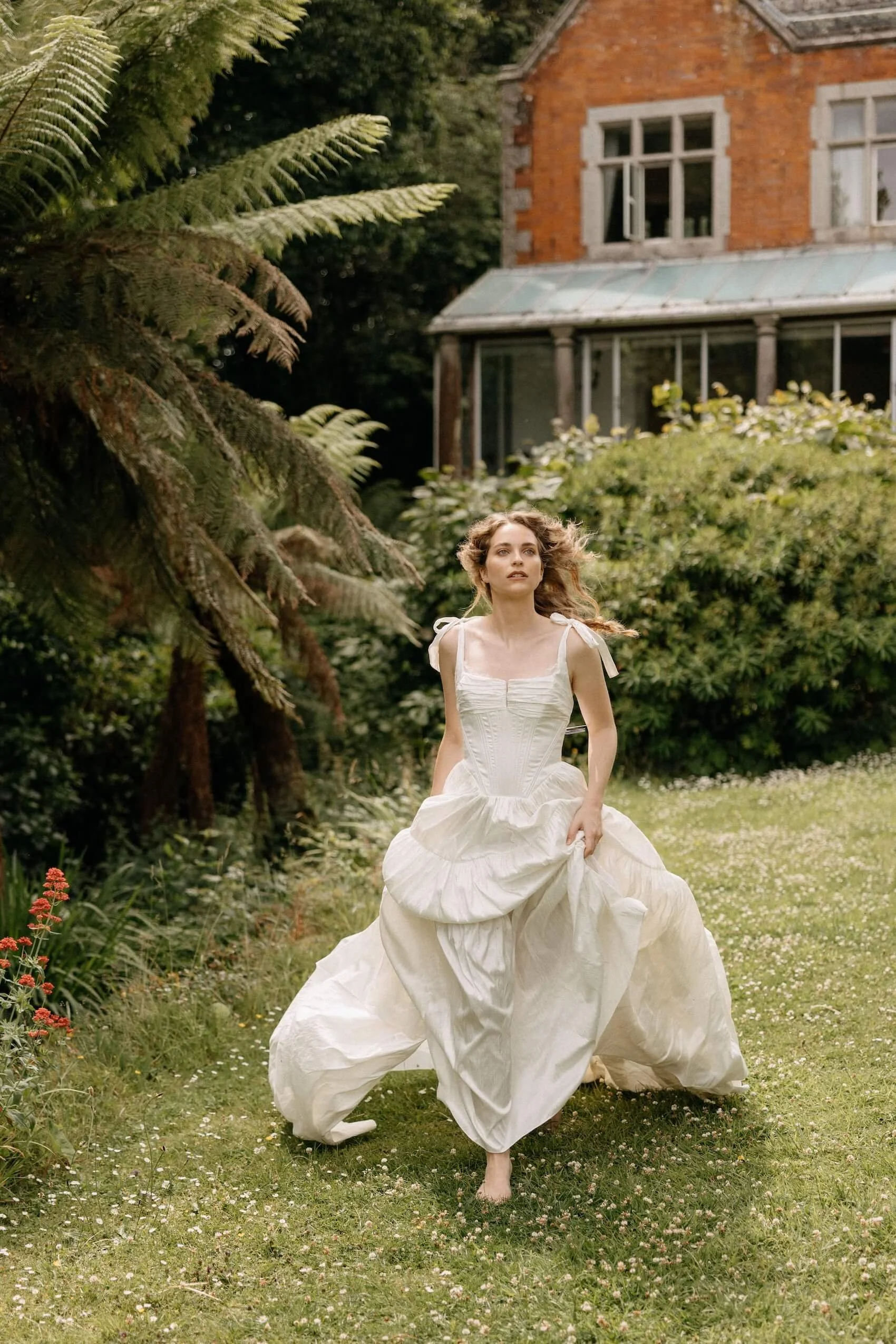 Natural-Bridal-Hair-Wedding-Cornwall-Hotel-Meudon-Falmouth-wedmagazine-june2025-katiegoffphotography- 18.jpg