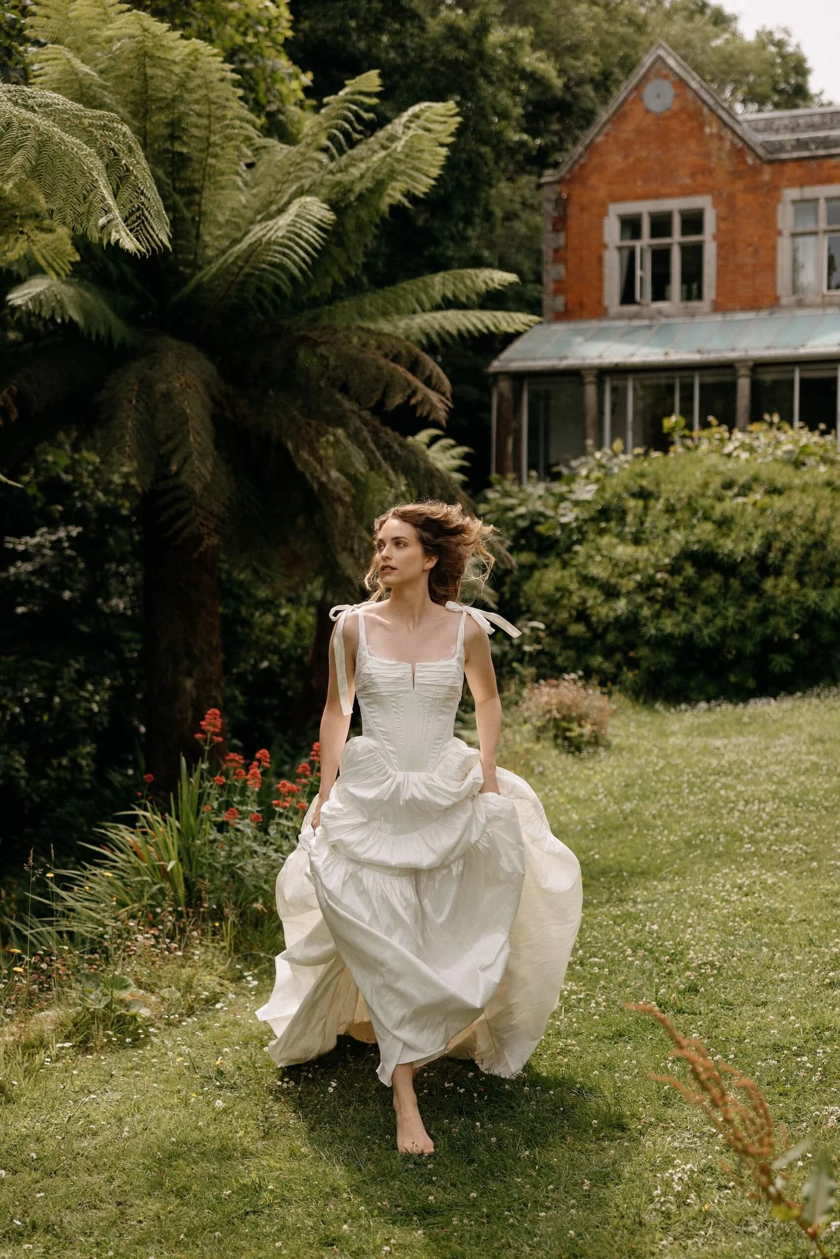 Natural-Bridal-Hair-Wedding-Cornwall-Hotel-Meudon-Falmouth-wedmagazine-june2025-katiegoffphotography- 19.jpg