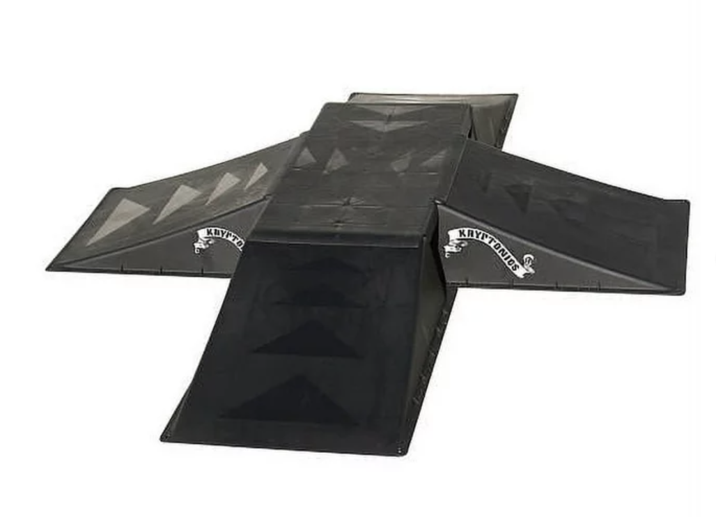 Micro Skating Ramp