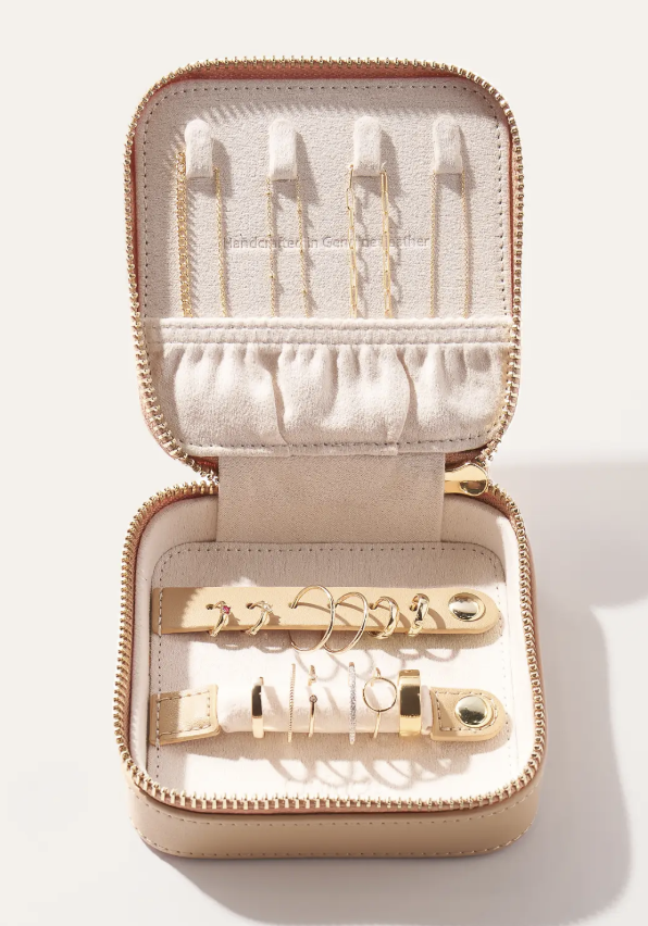 Quince Jewelry Case