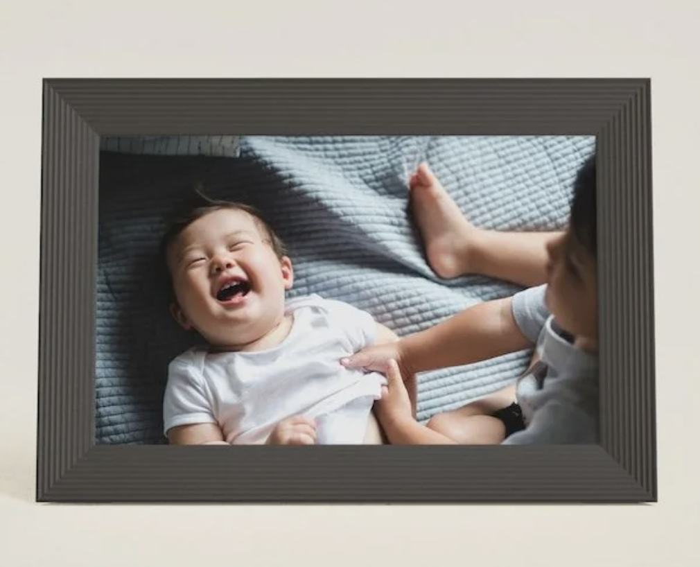 Aura Photo Frame