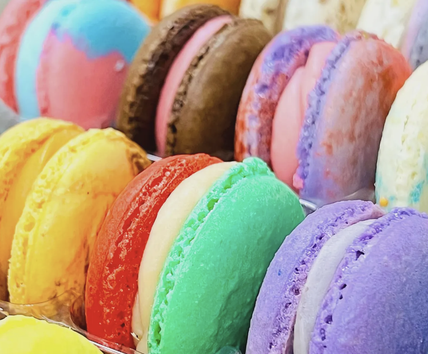 24 Pack Macaroons