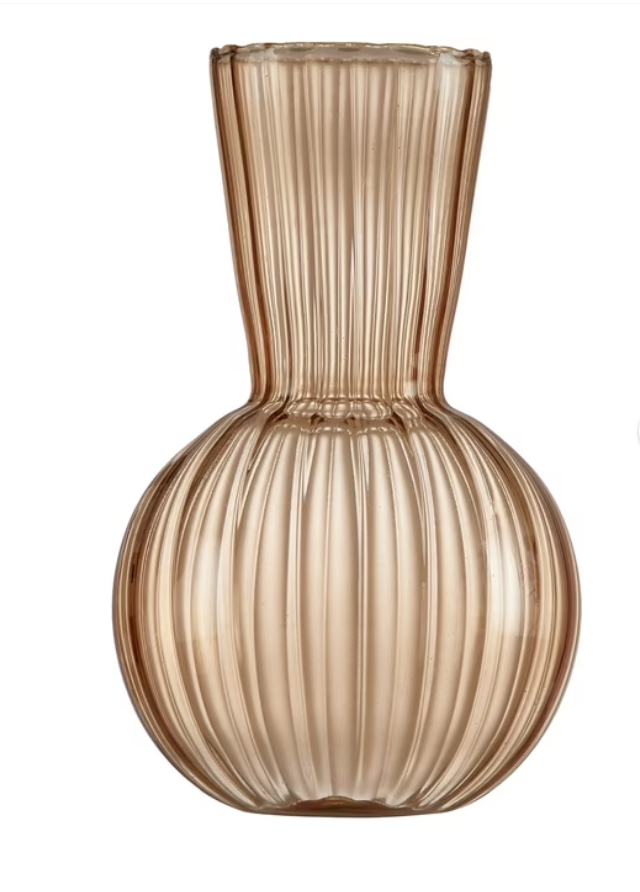 Pretty Vase (add flowers)