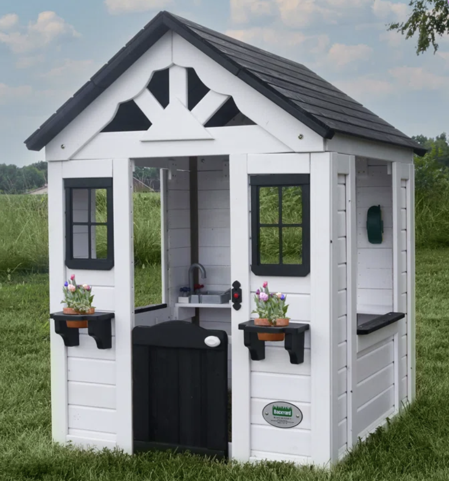 Backyard Discovery House