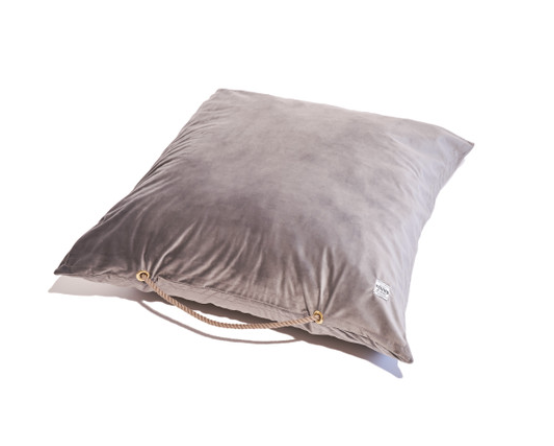 Washable Velvet Dog Bed (Copy)