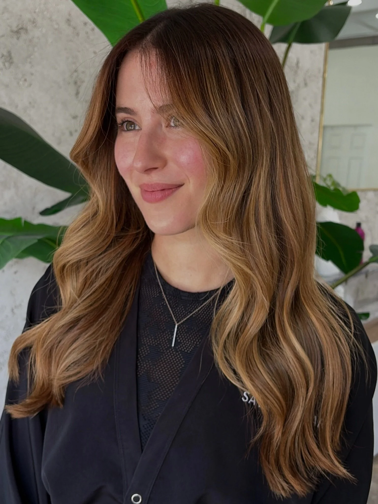 Happy clients are the part of the job I never get tired of. 🤩 

Hair color by Isabella @theisabellastudio ✨ 

📍 @savannamariesalon