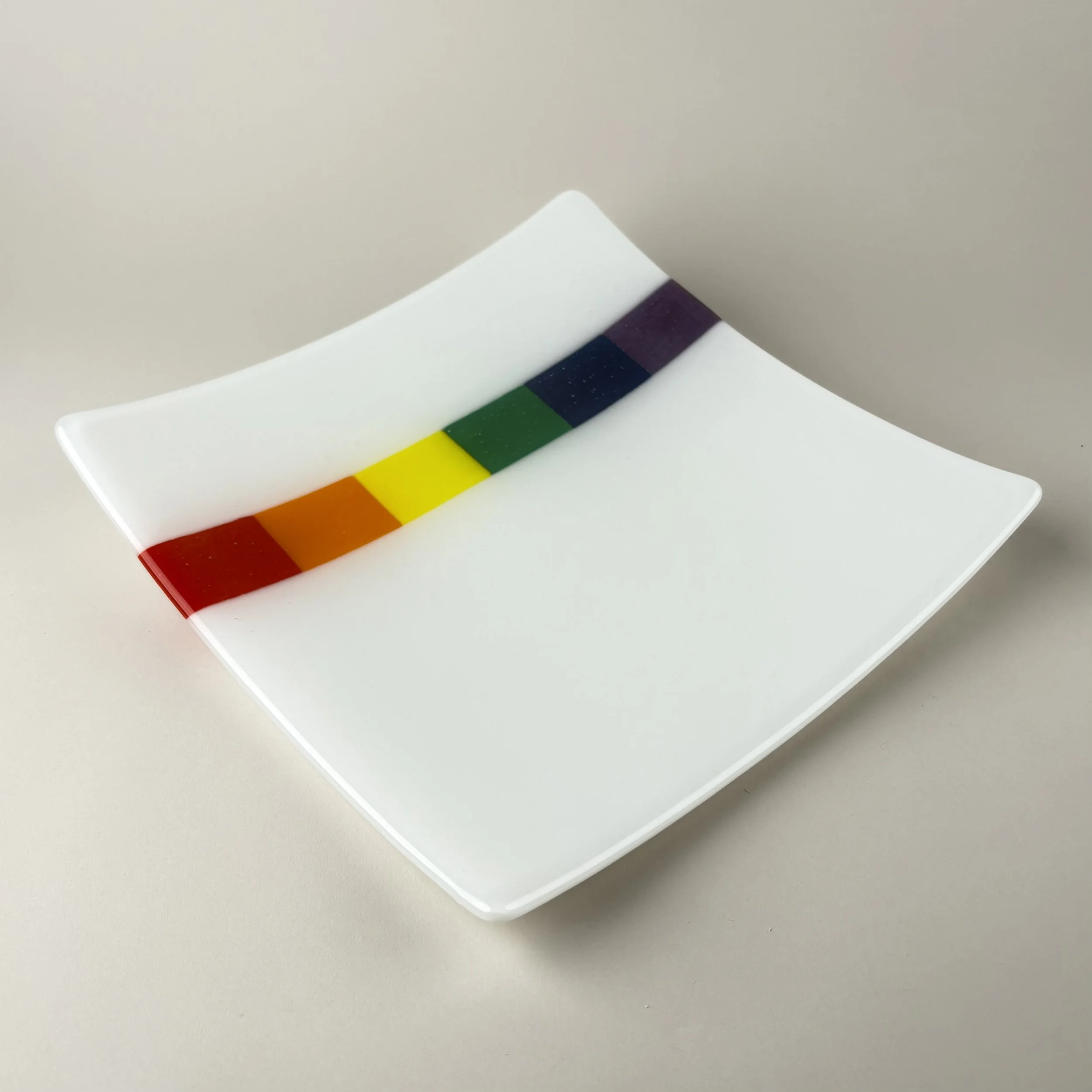 Rainbow Band Platter · 10"