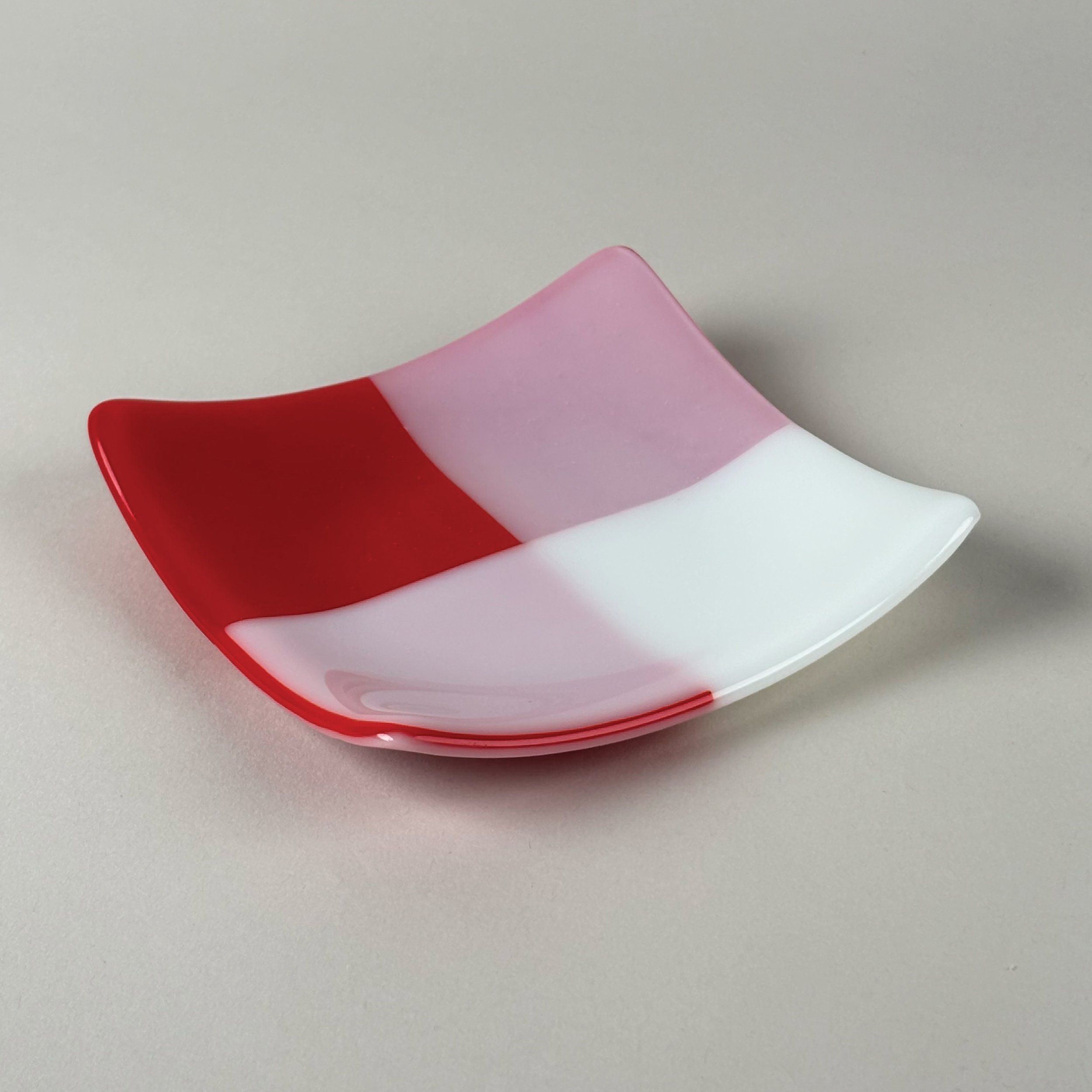 Everyday Dish — Classic Red & White Gingham