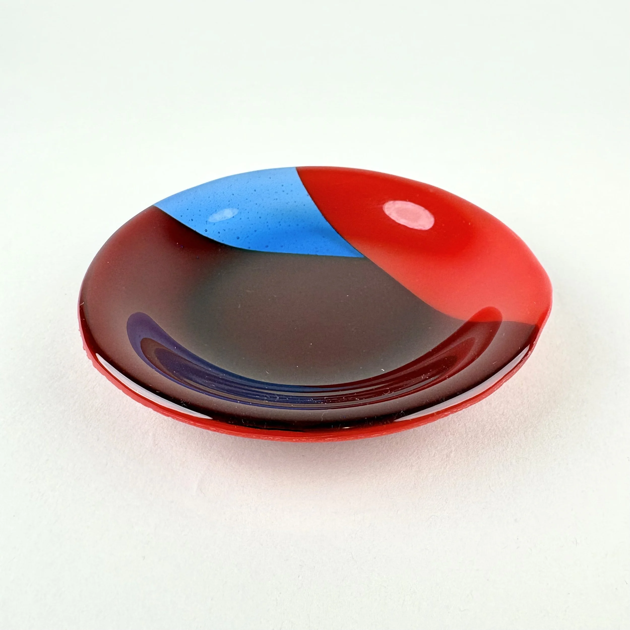 Everyday Bowl — Red & Transparent Blue Crisscross