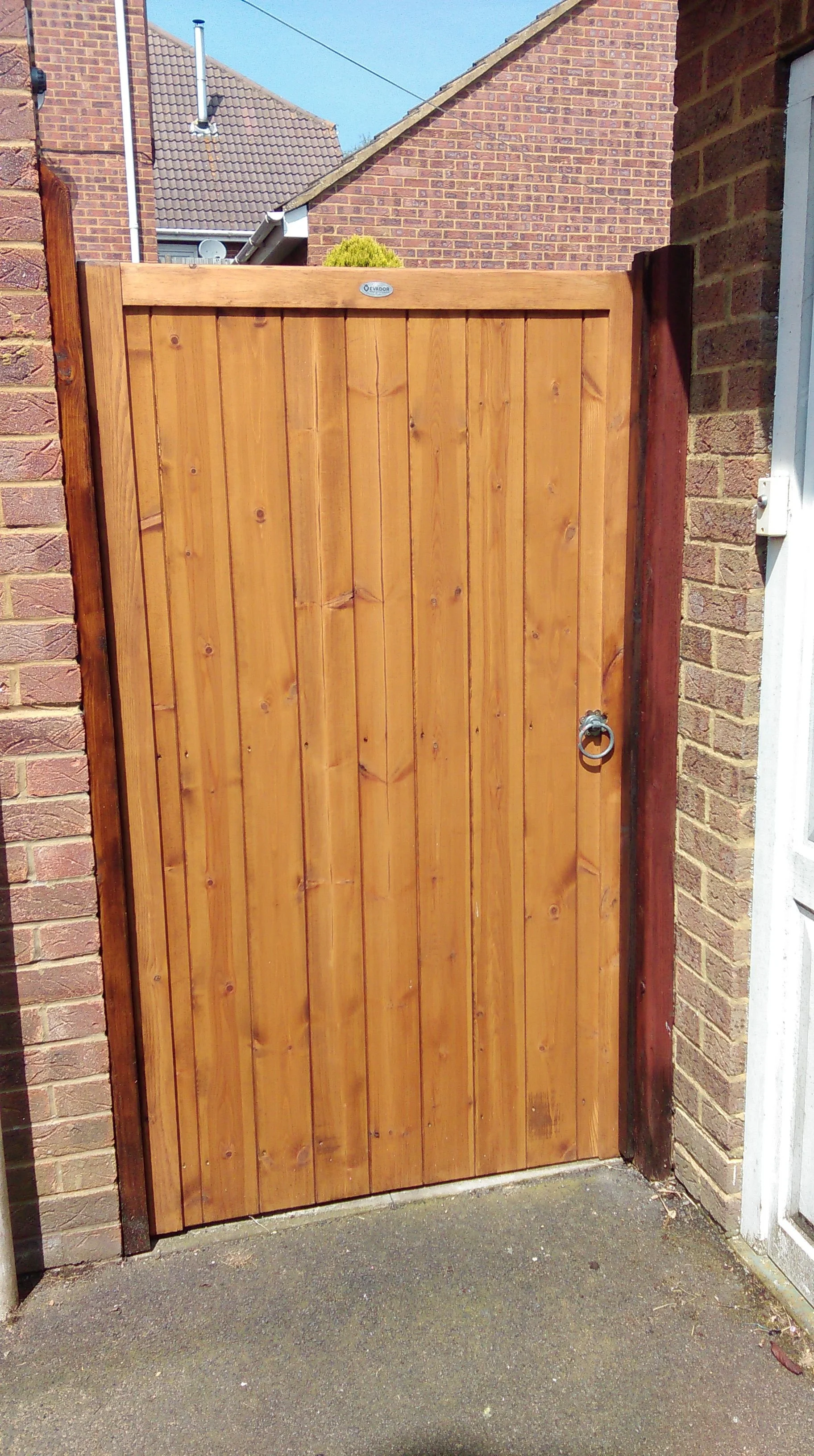Garden gate repair gate fitting