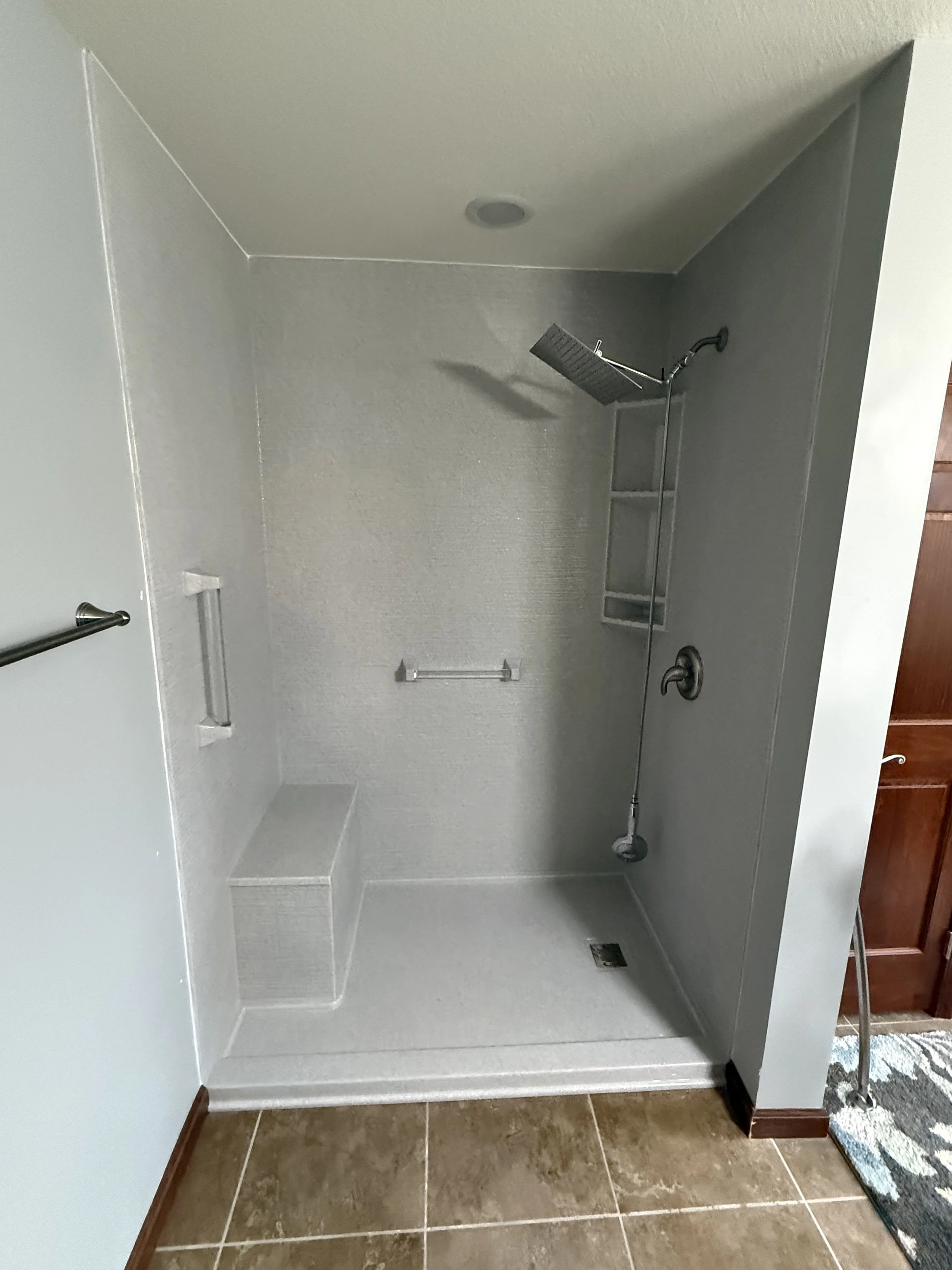 Onyx Showers