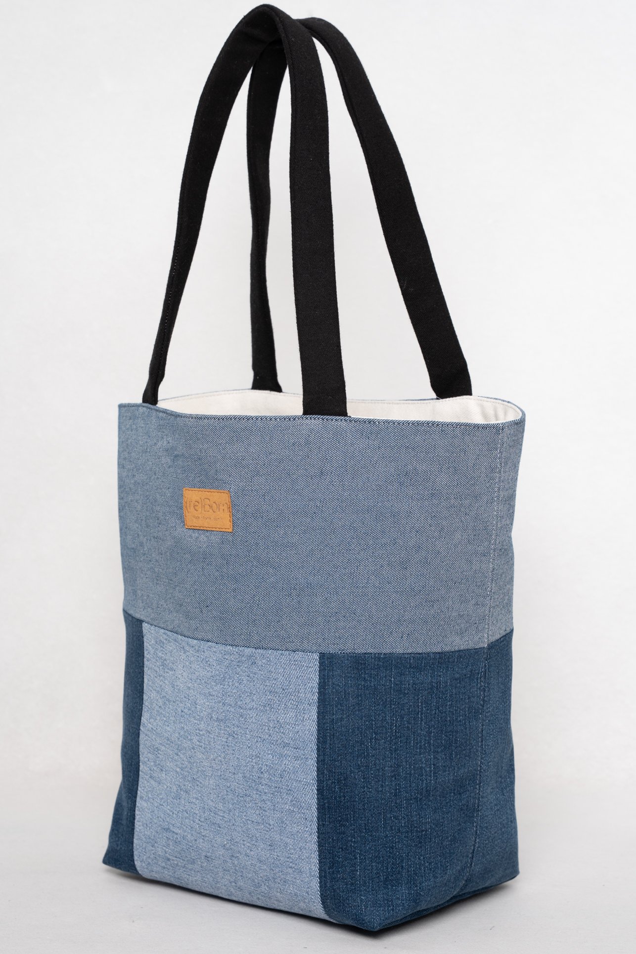 Sac1900002.jpg
