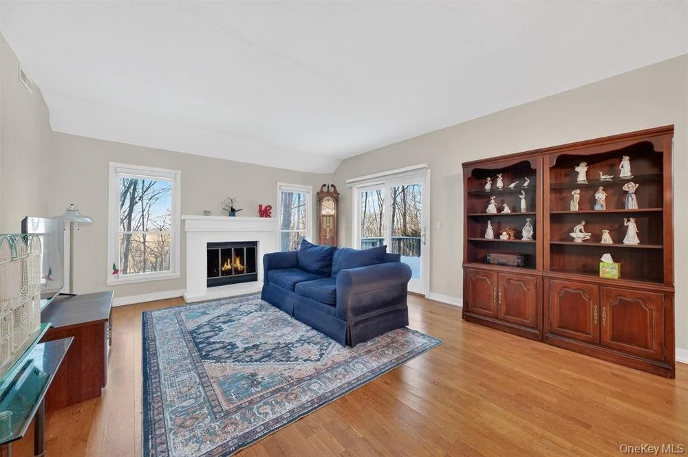 343 Heritage Hills interior
