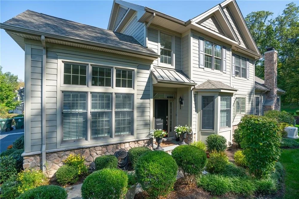 2 Binger Way exterior