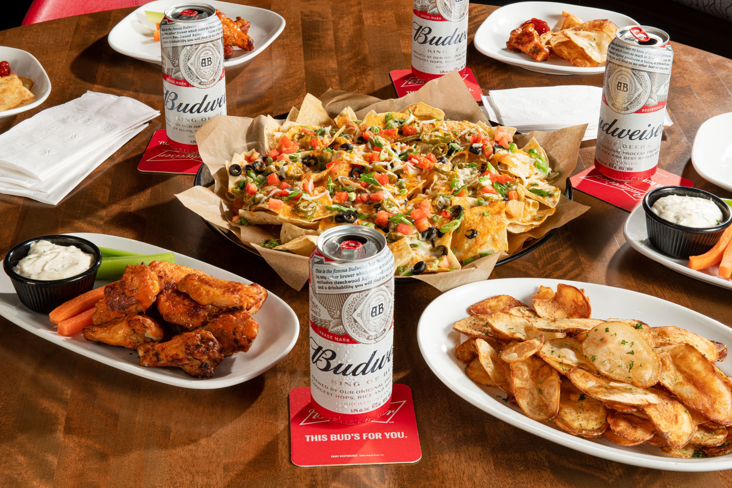 Dublin_Lifestyle_Photographer_El_Keegan_Budweiser_Wings Nachos Fries Shot 1-047-Edit.jpg
