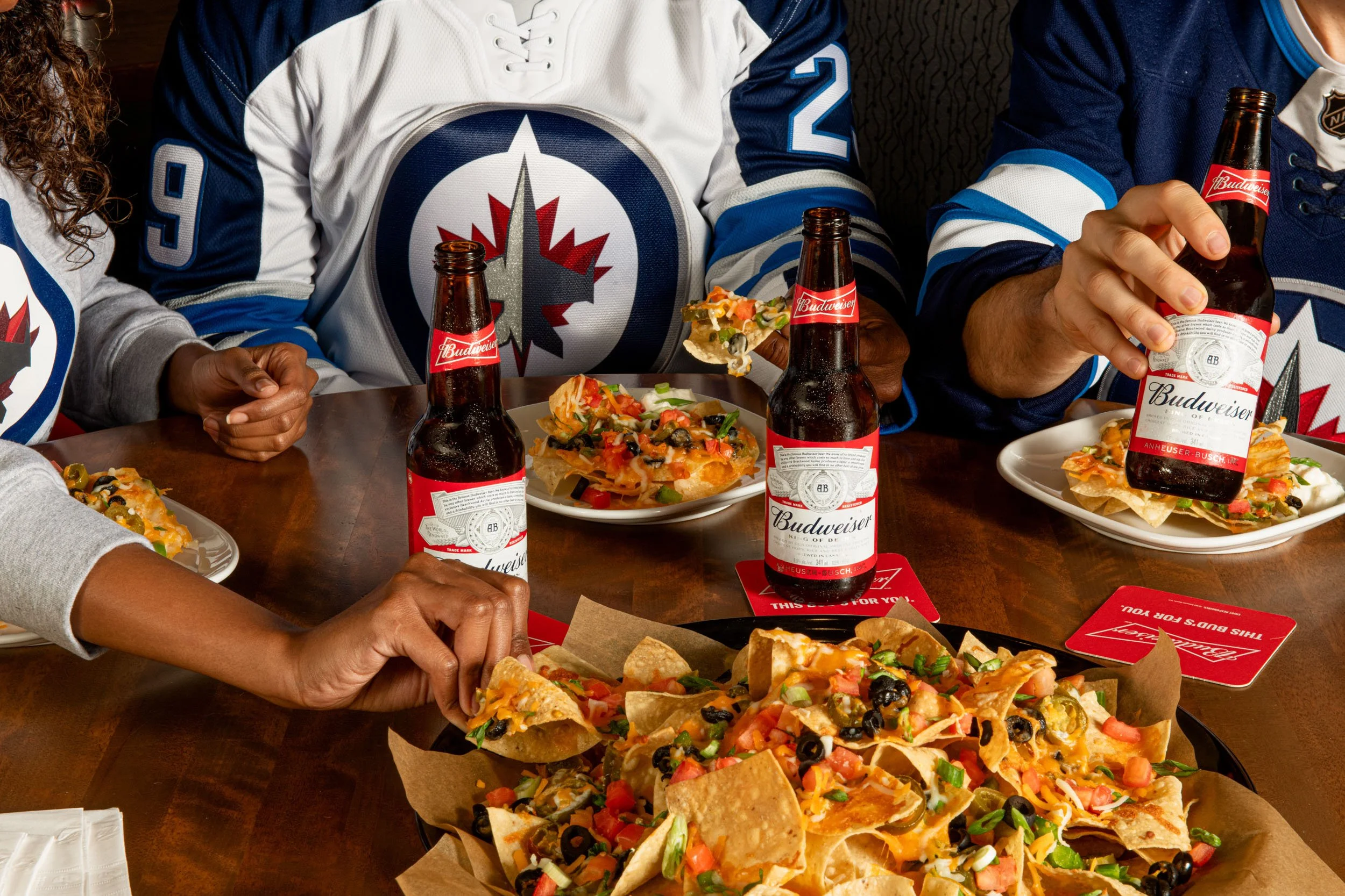 Dublin_Lifestyle_Photographer_El_Keegan_Budweiser_Wings Nachos Fries Shot 4-077-Edit.jpg