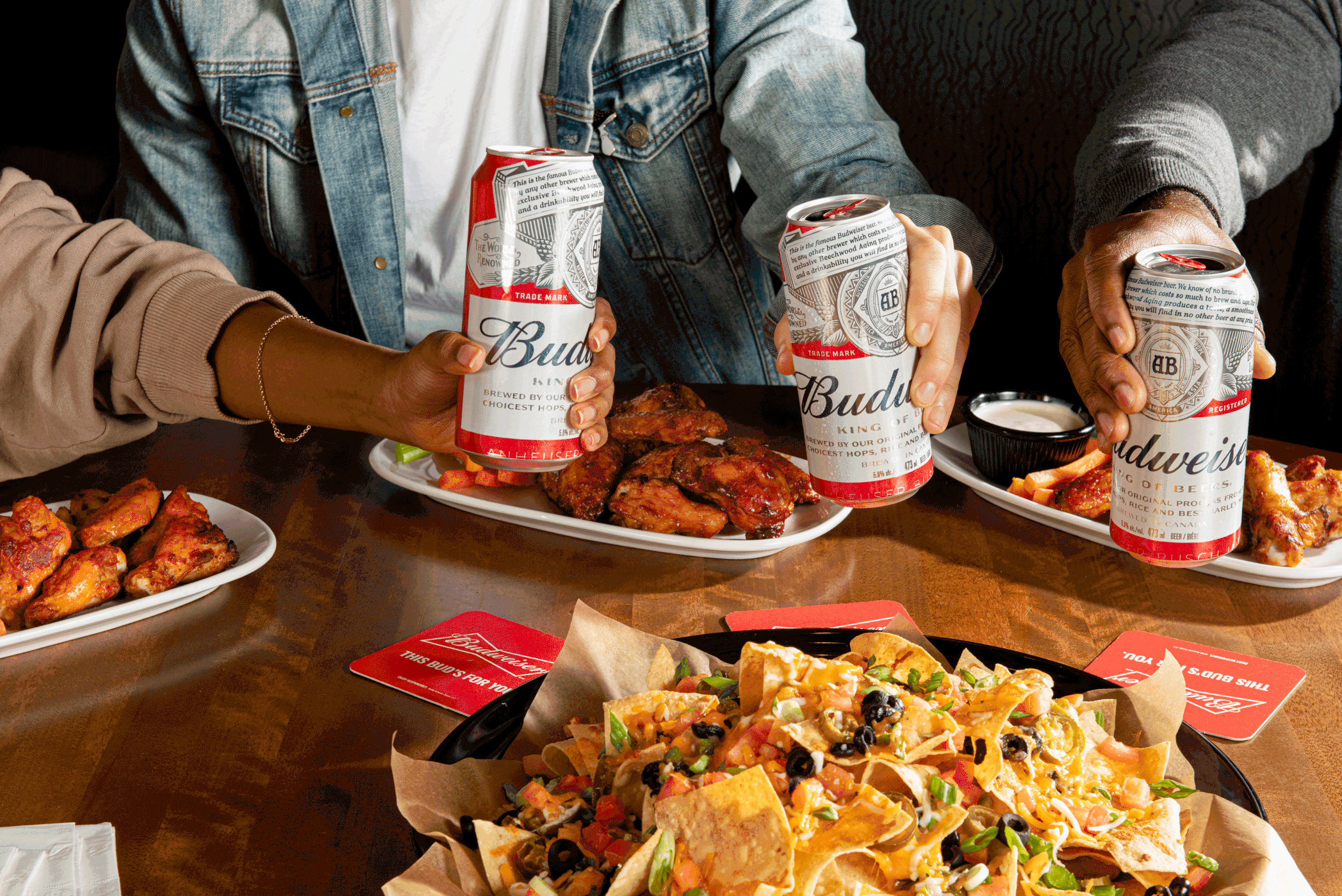 Dublin_Lifestyle_Photographer_El_Keegan_Budweiser_Wings-Nachos-Fries-Shot-2-130.gif