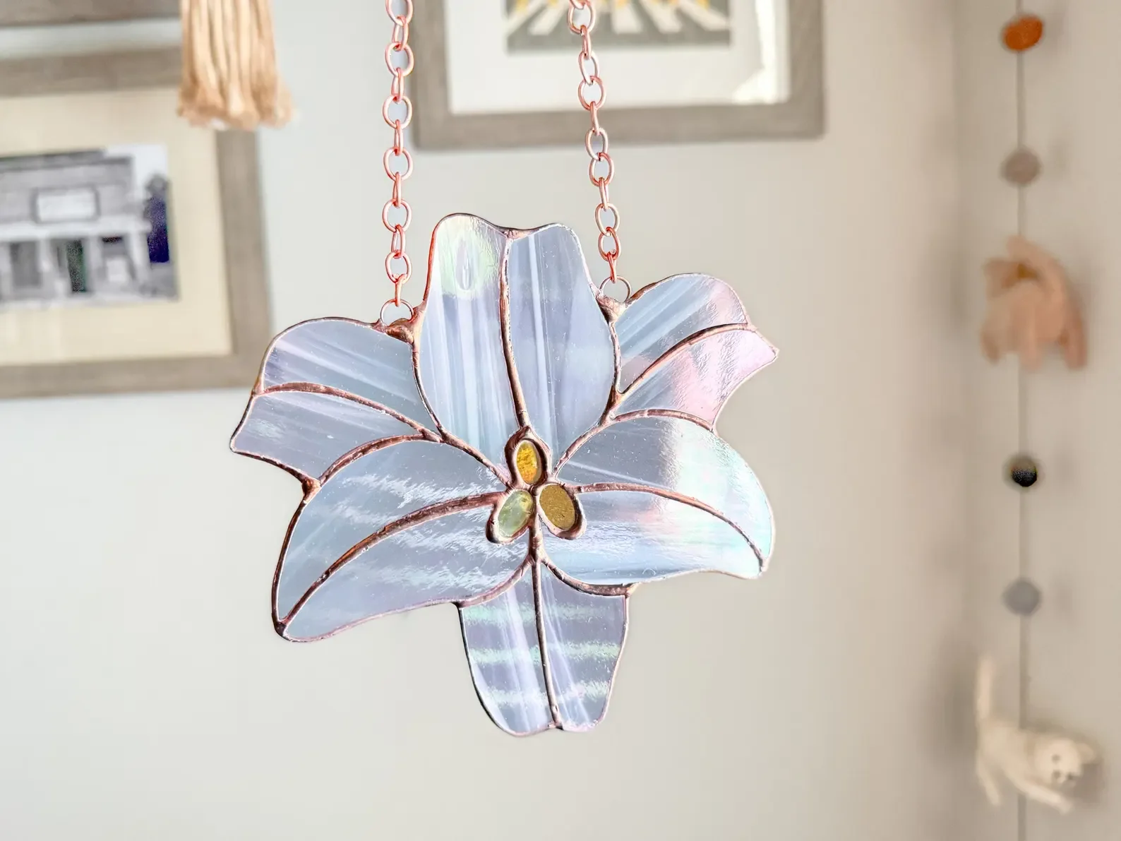 Stained Glass lily Flower Suncatcher