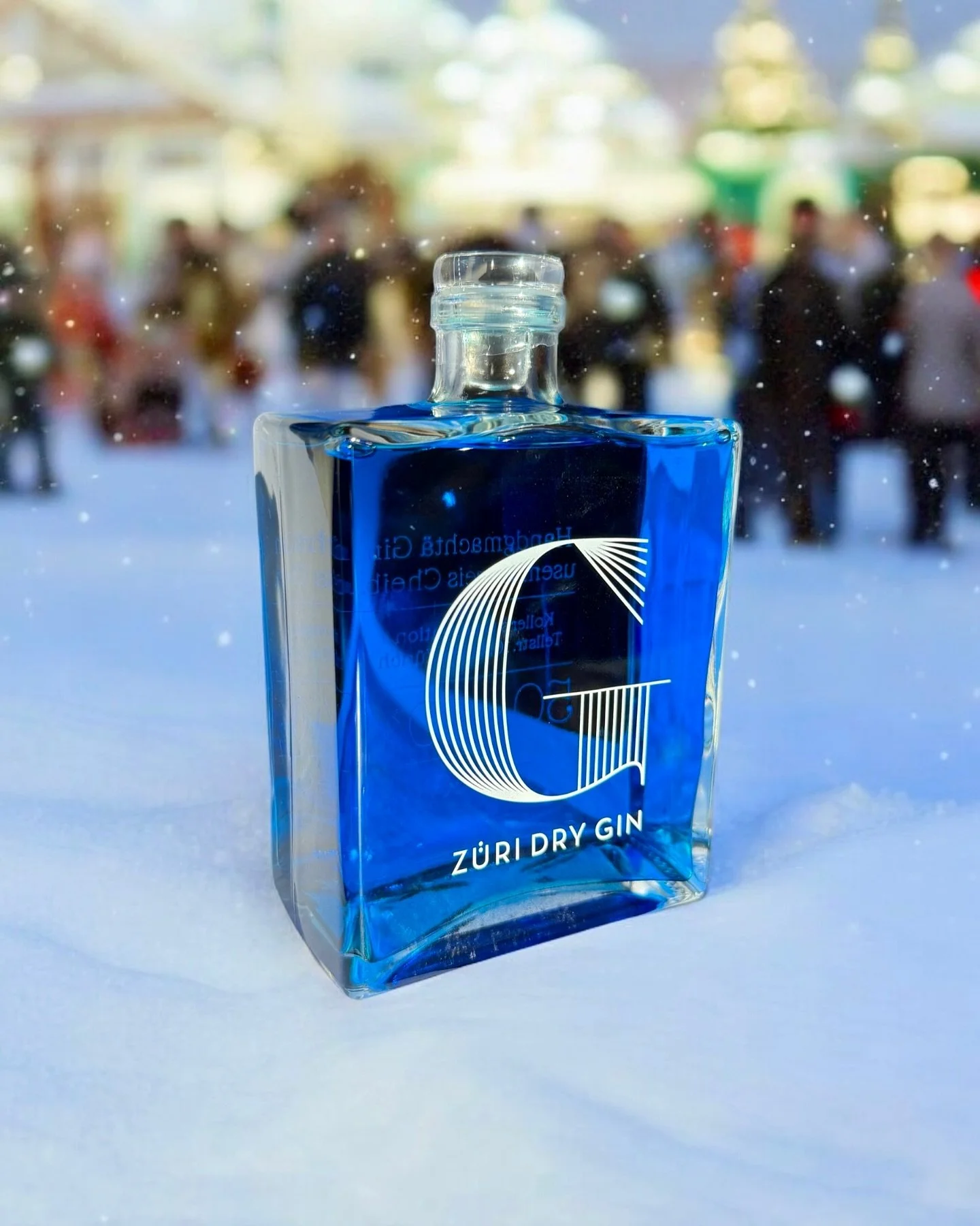 Noch auf Geschenksuche? Dann hol dir dein Z&uuml;ri Dry Gin!
Gratisversand bis ende Jahr!

#z&uuml;ridrygin #z&uuml;rich #z&uuml;ri #theG #gincreation #gincreations #chreischeib #langstrasse #smallbatch #gintastic #gincocktails #gin #bluegin #ginpass