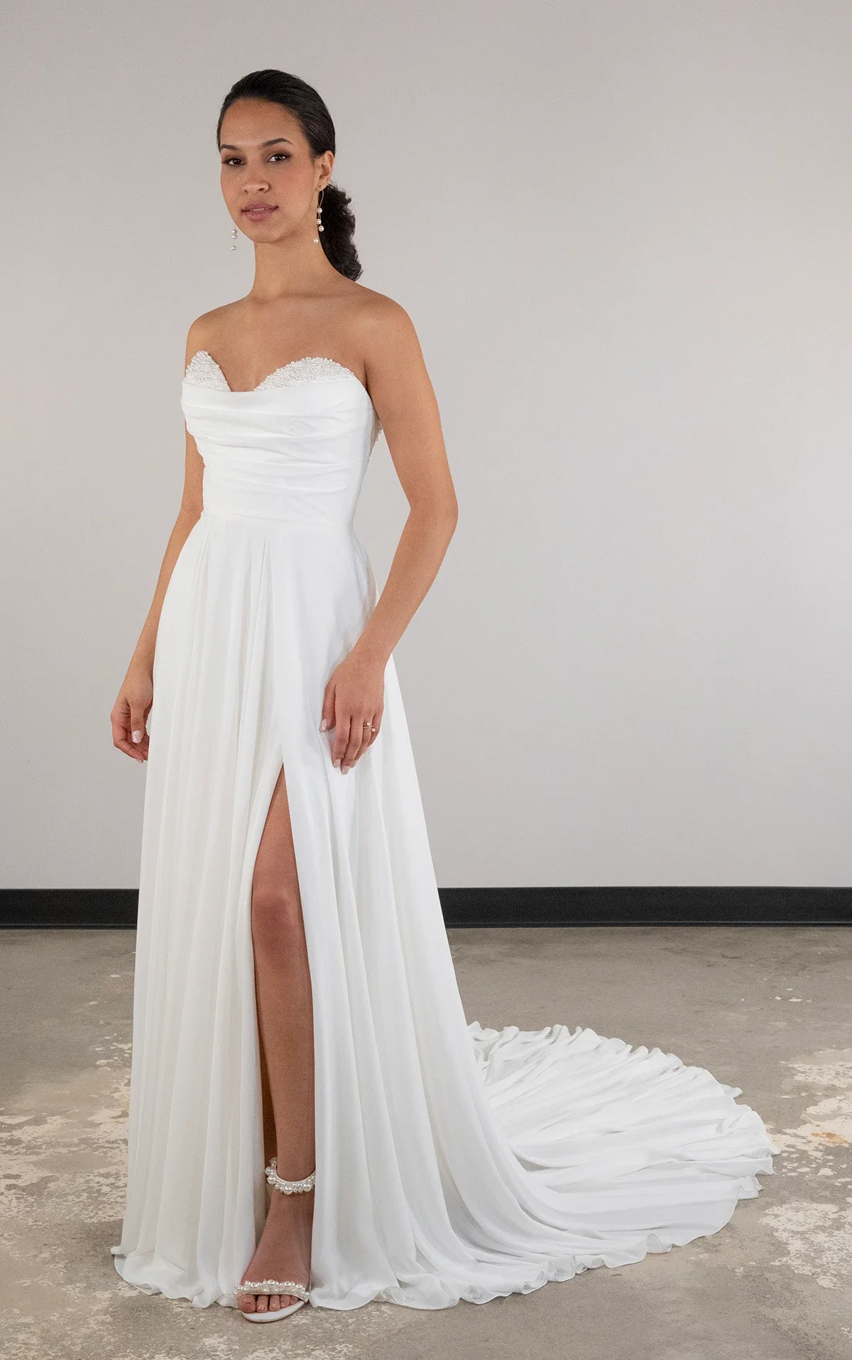 D4087-11.webp