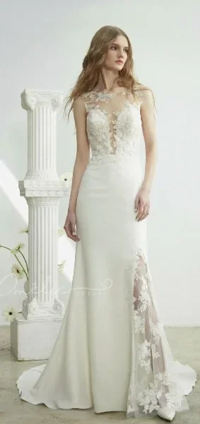 5th & MAIN 5681 Size 14