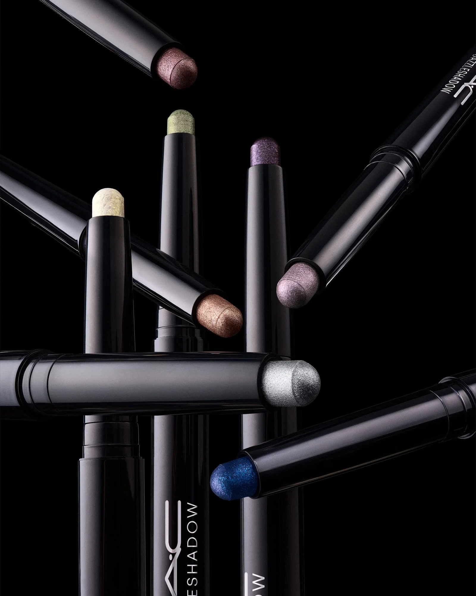 Rikky-Fernandes-2025-1472-MAC-Dazzle-Shadow-Sticks.jpg