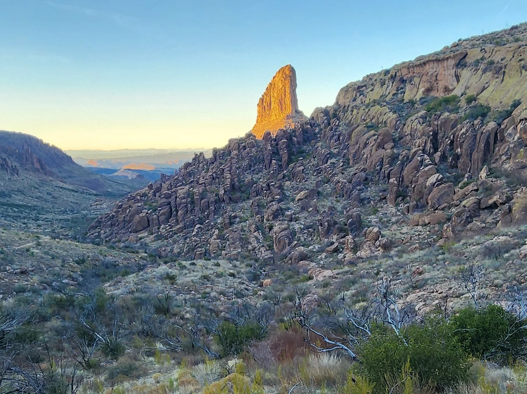 Camping near Lone Tree lookout