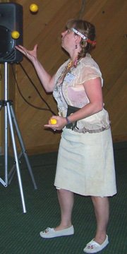 And she juggles, too!