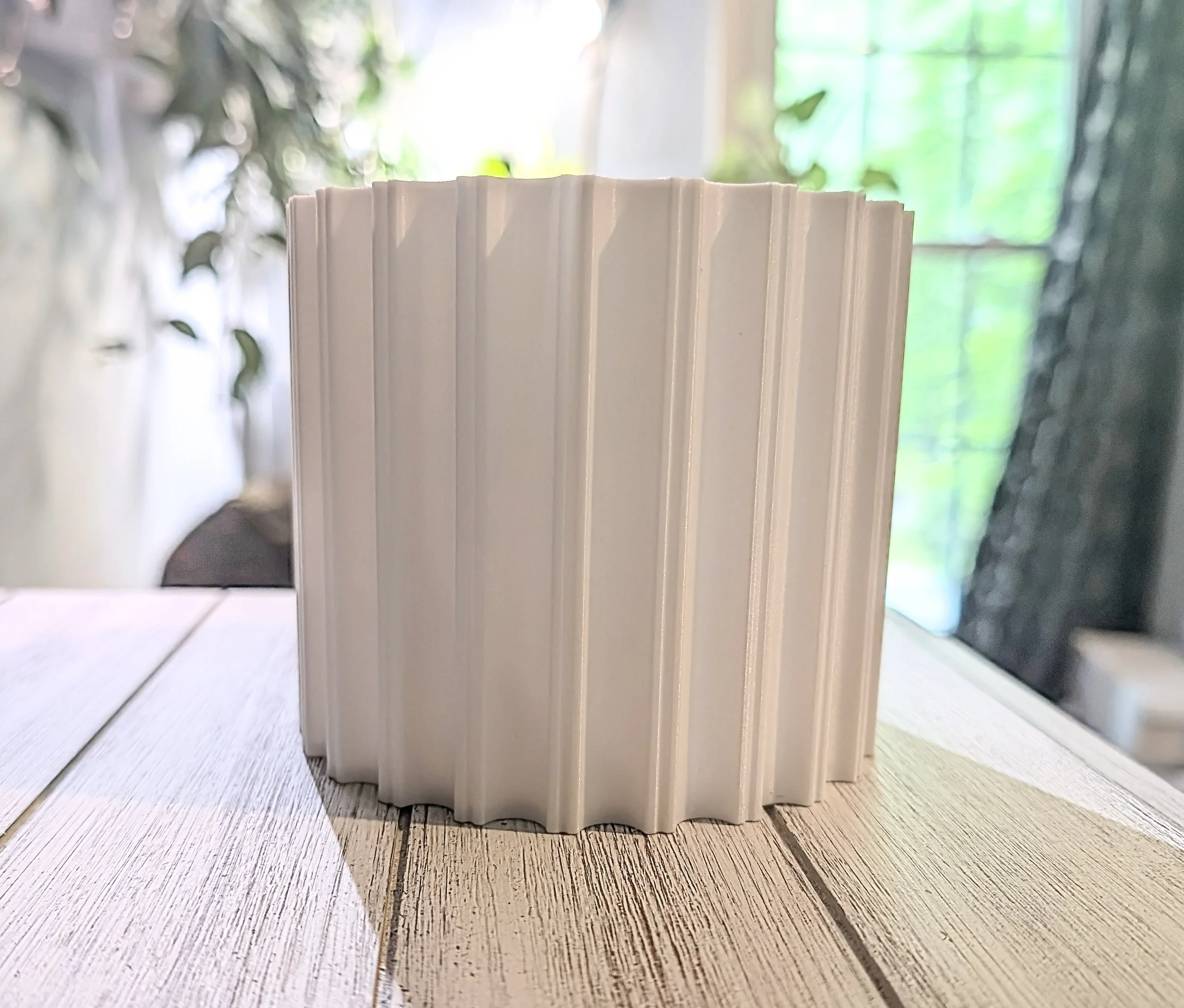 NEW Century cachepot