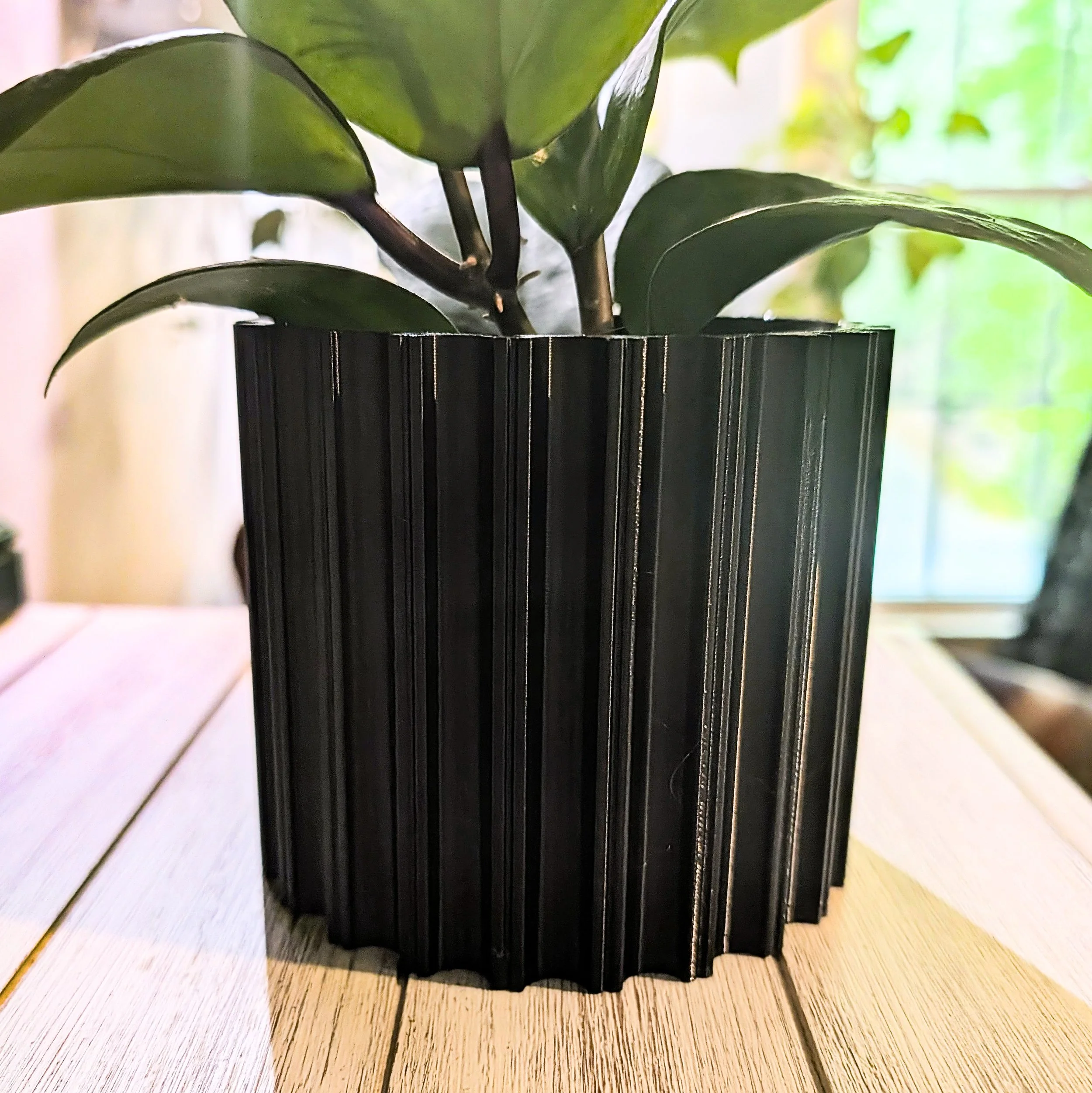 NEW Century cachepot