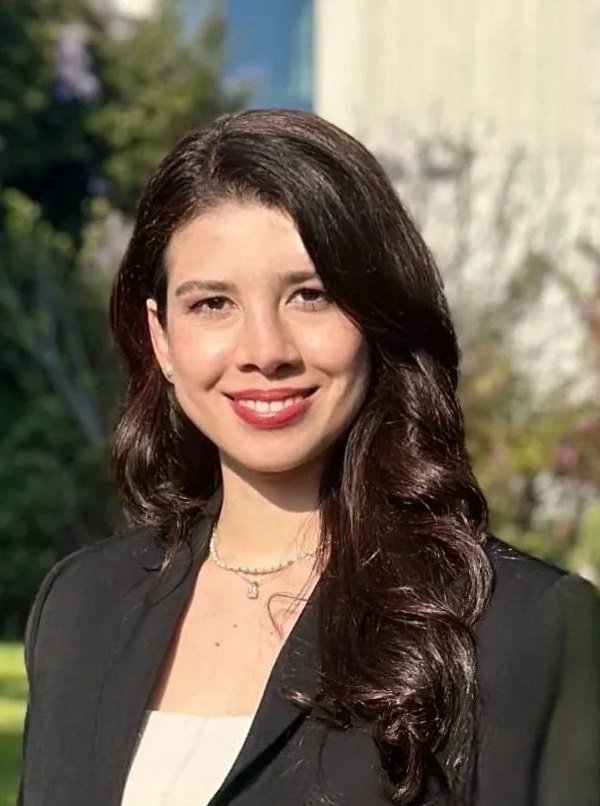 Sıla Uysal, Founding Partner of VIAS Legal, helping clients in their international Ventures, Investments, Arbitrations and Strategy