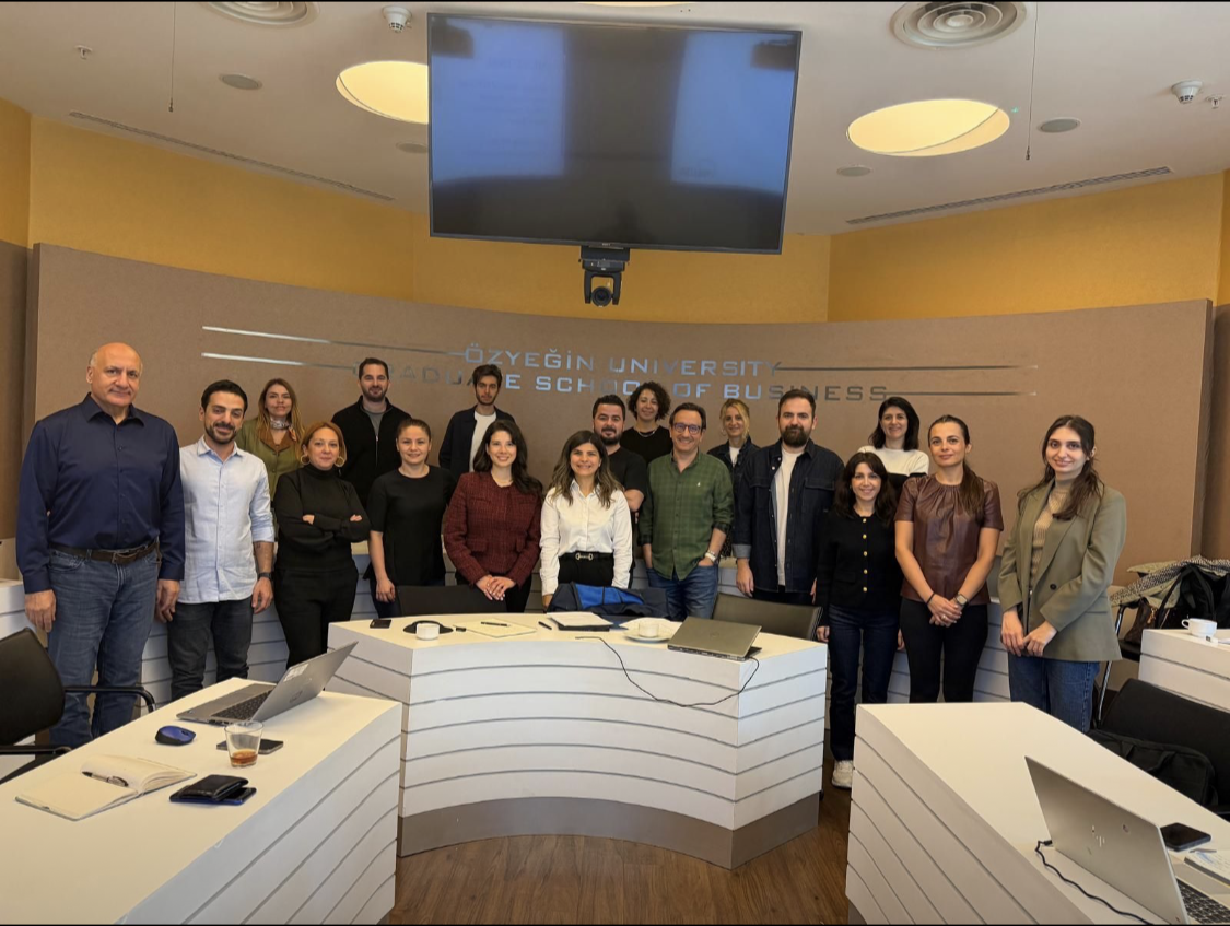 Sila Uysal gave a lecture on English Law to MBA students at 'Özyeğin University'.